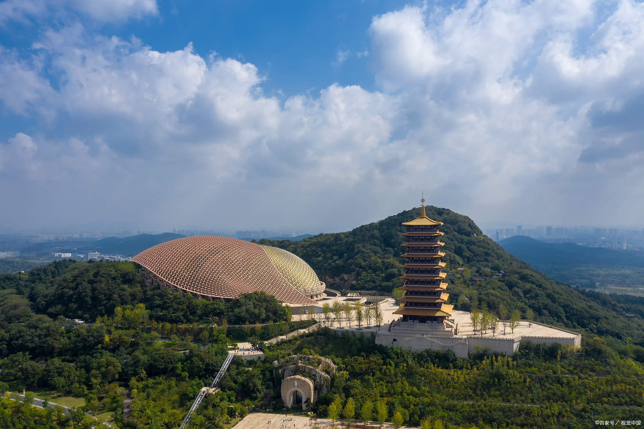 南京牛首山,这座被历史与文化浸染的山峦,以其独特的佛文化魅力和秀美