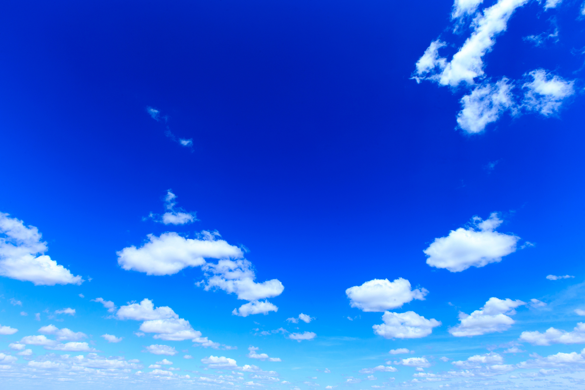 蓝蓝的天空真实图片