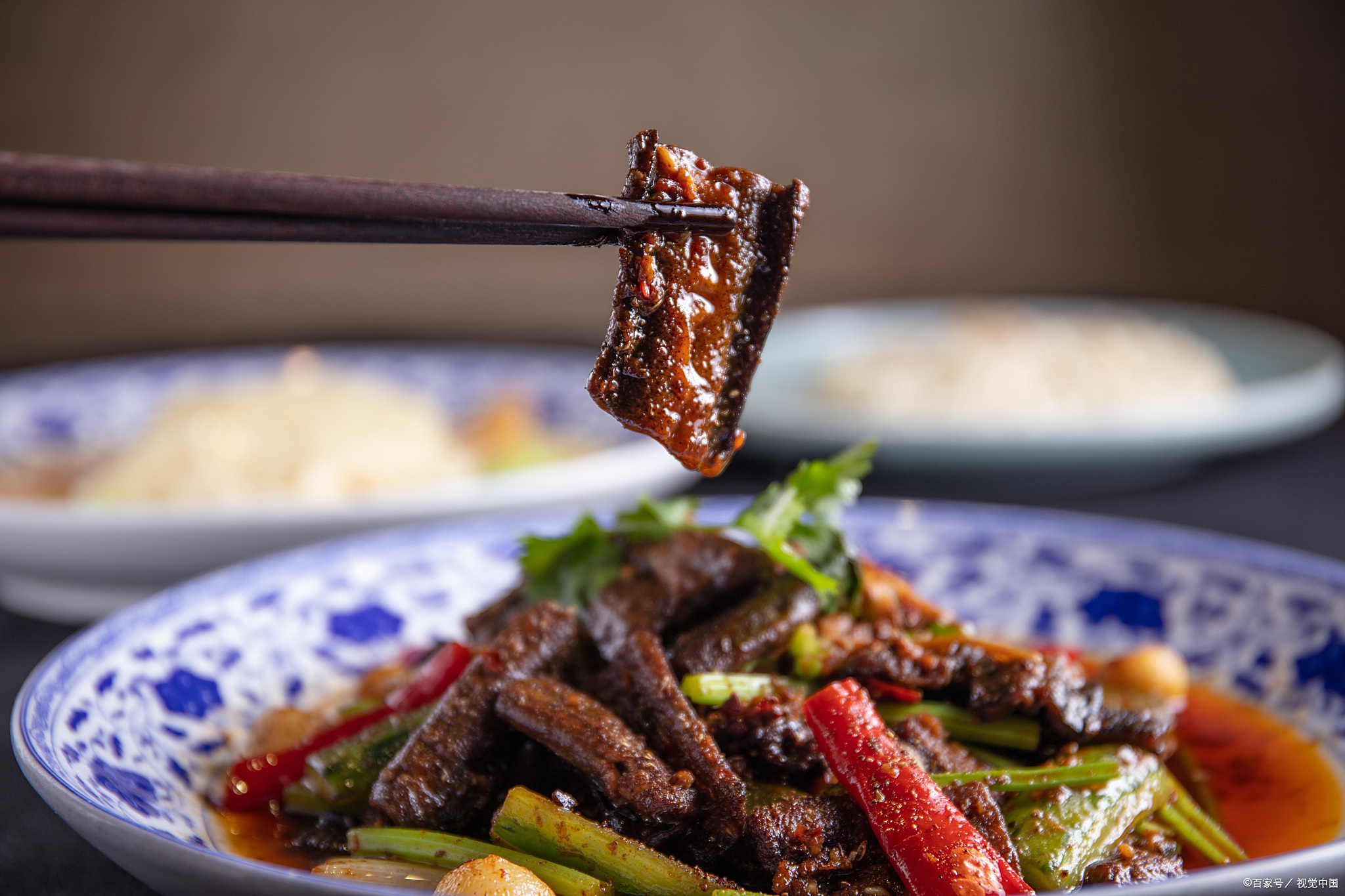 黄鳝不难做,爆炒黄鳝简单易学,口感鲜美可口