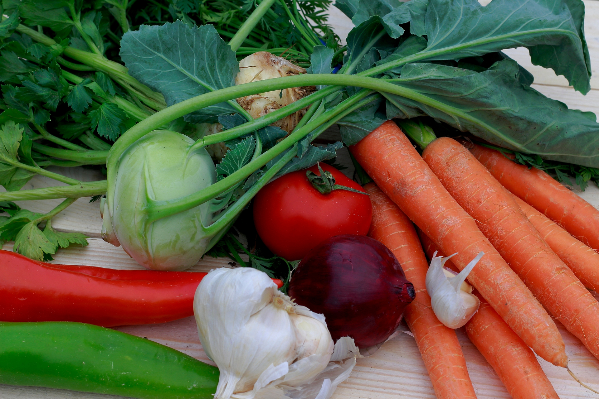 什么样的蔬菜水果含钾低	 含钾低的食物主要是蔬菜和部分水果.