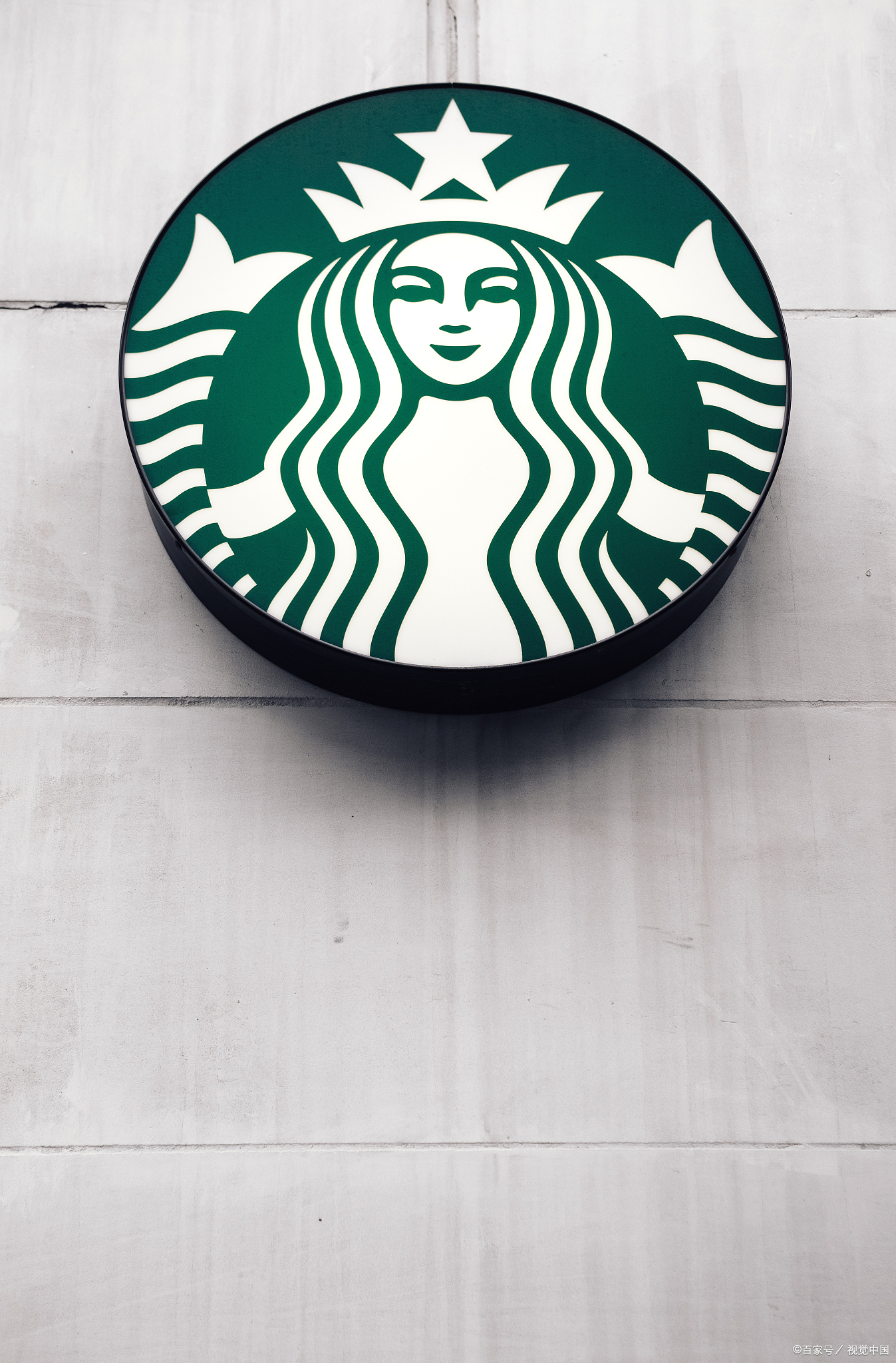 星巴克回应上海警方捣毁假冒招商团伙:协助打击侵害知识产权的不法