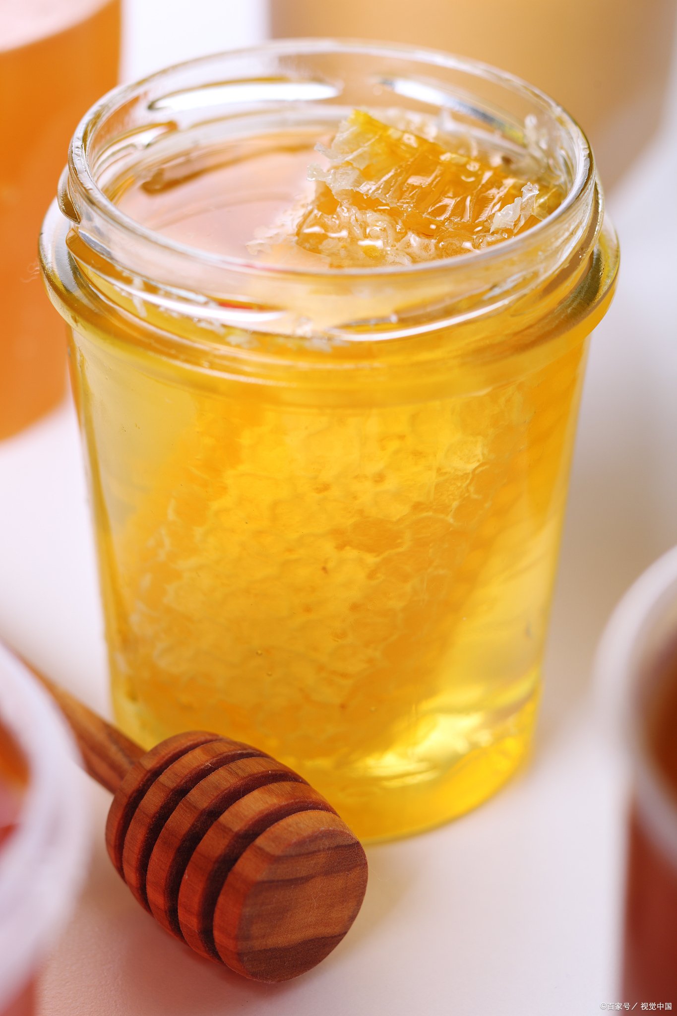 柚子蜂蜜水止咳吗怎么喝(柚子和蜂蜜煮水能治咳嗽吗)