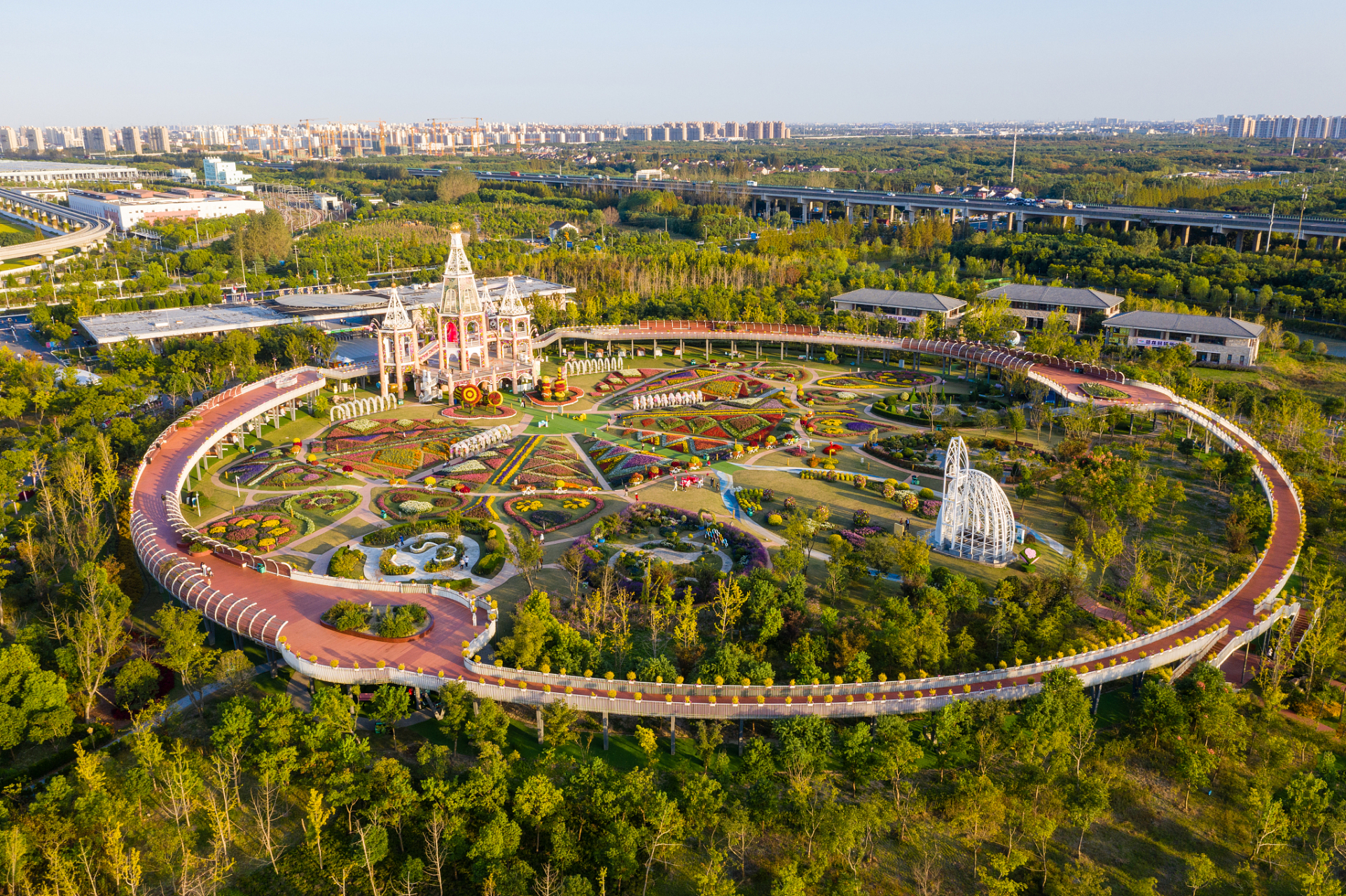 嬉行记# 上海奇想花园是一座富有历史底蕴的花园景点.