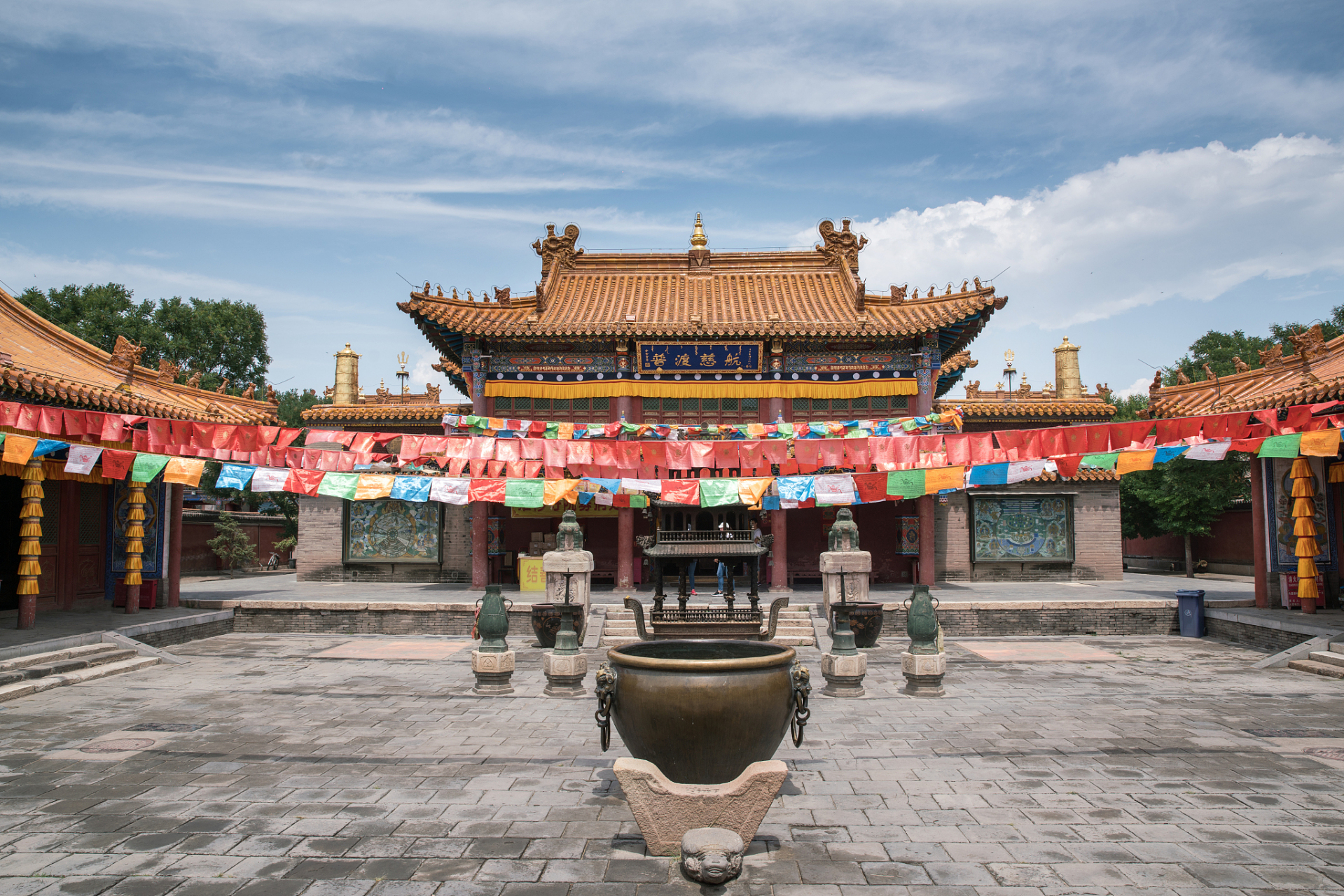 呼和浩特大召寺,国家aaaa级旅游景区,全国重点文物保护单位,位于