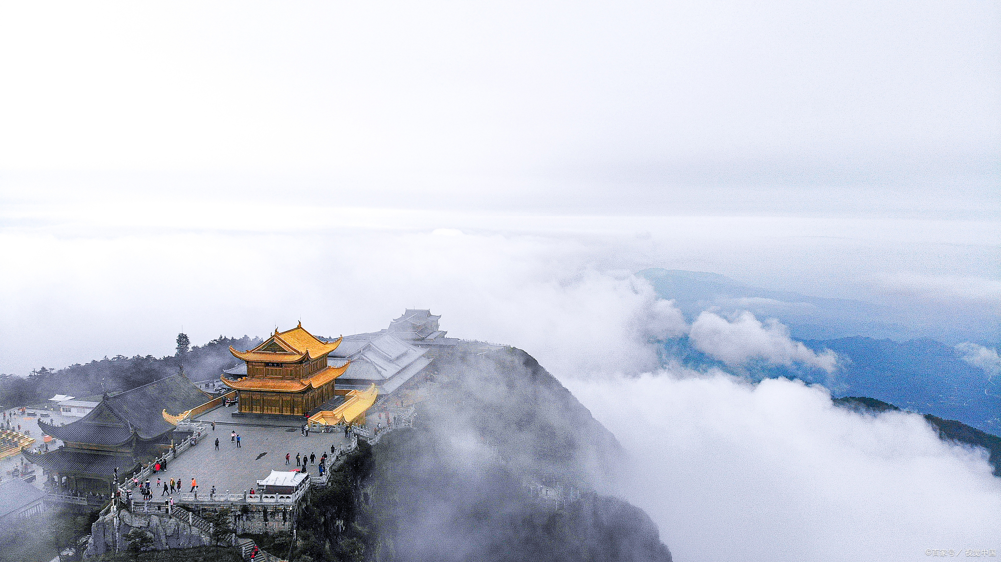 峨眉山金顶海拔图片