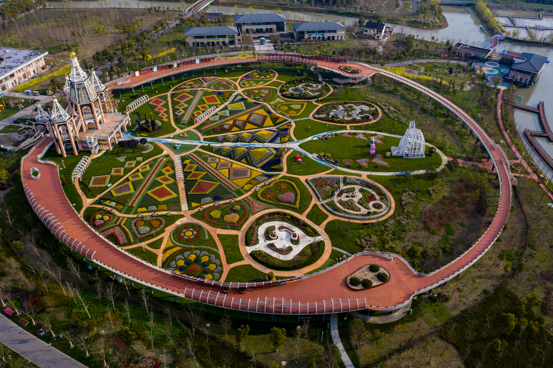 夏日闪光旅行家# 上海浦江郊野公园是一片充满自然野趣和创意景观的