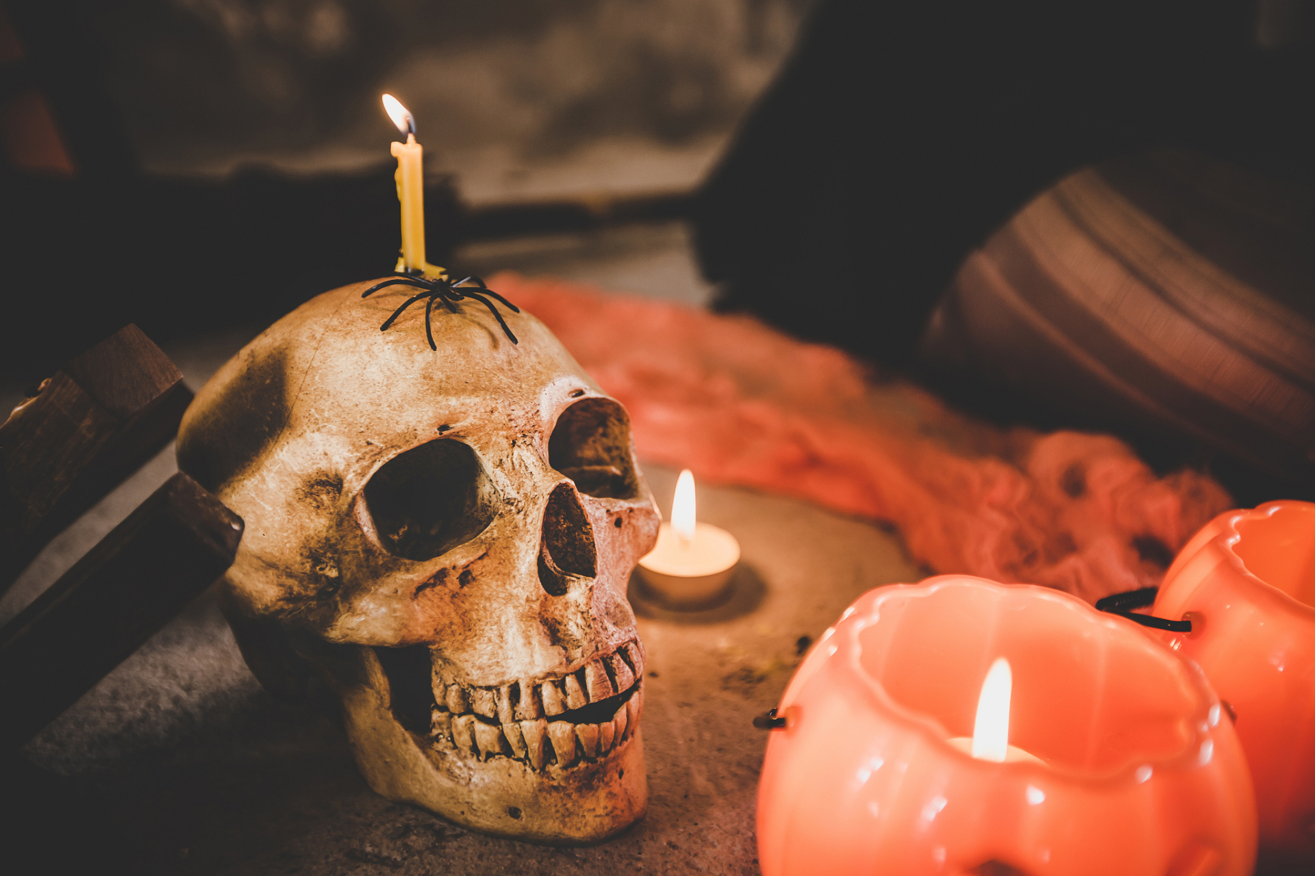 中元节知多少# 中元节不只是鬼节  中元节,又称"鬼节"或"七月半"适 