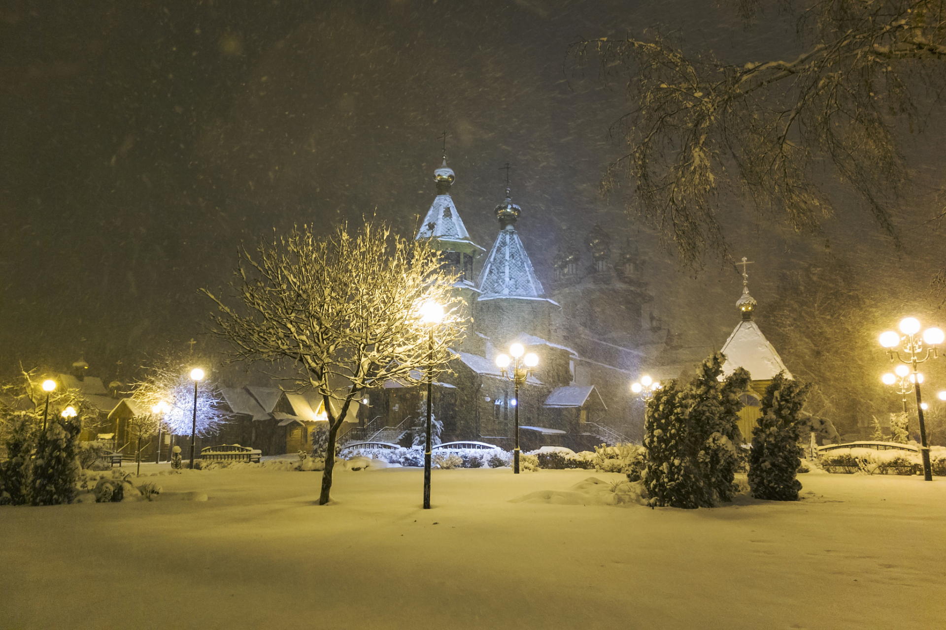 大雪夜景图片唯美图片