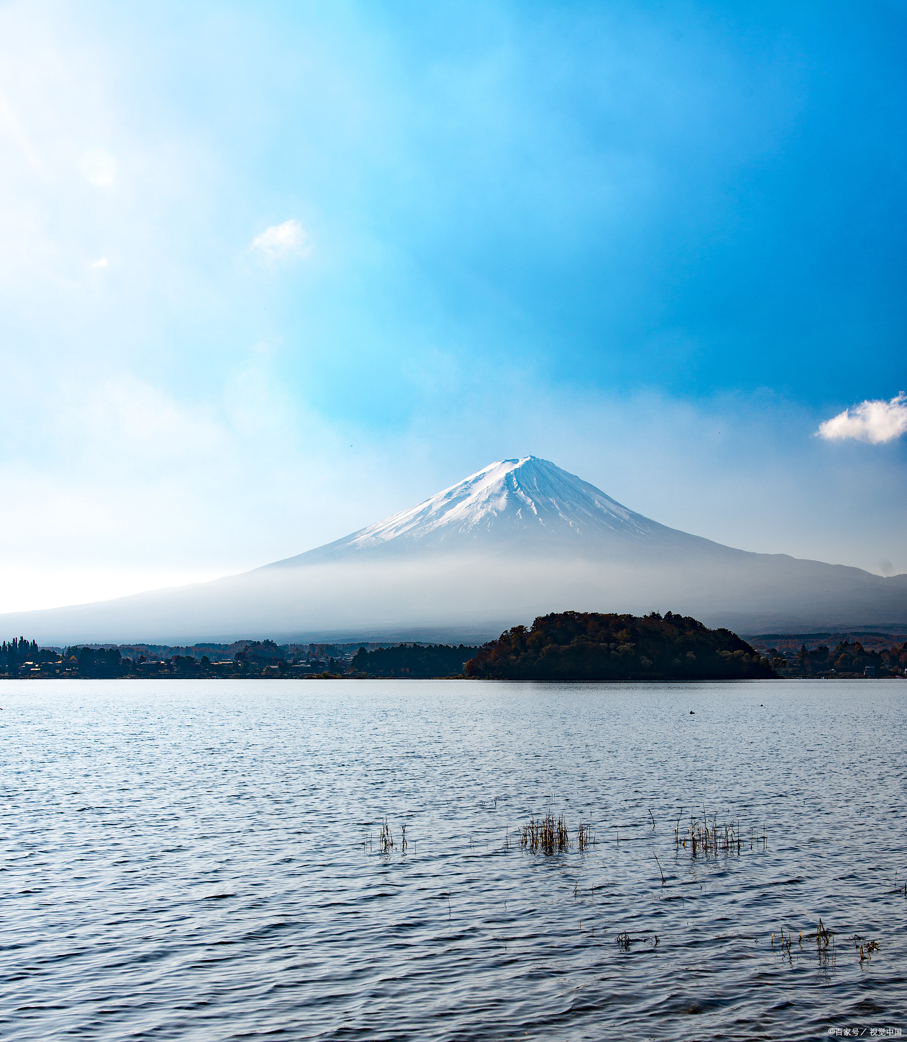 中国人对于日本有深仇大恨这没错,但日本对于中国来说有啥仇,反而对