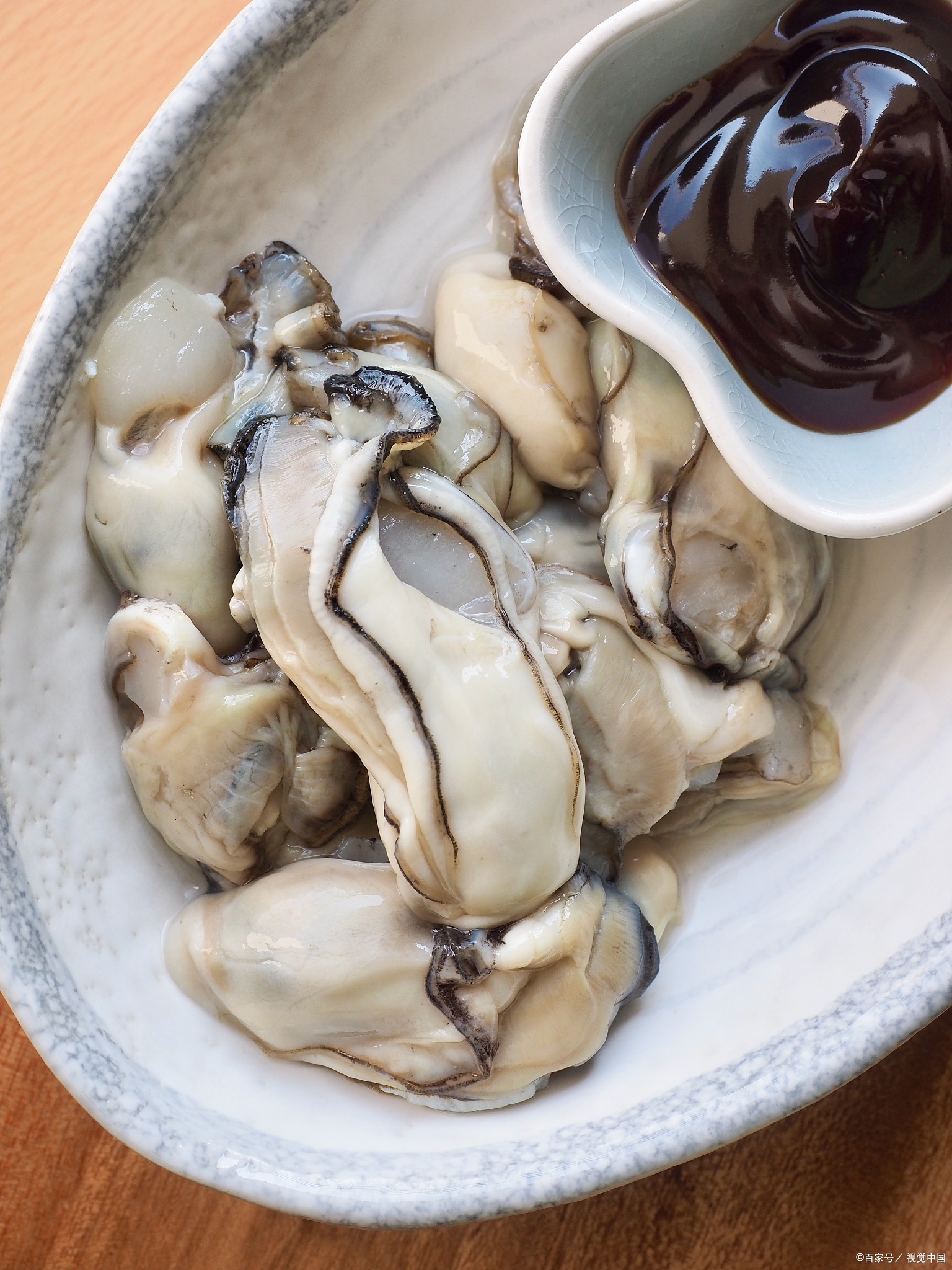赤贝肉怎么做好吃 以下是几种常见的赤贝肉做法: 1