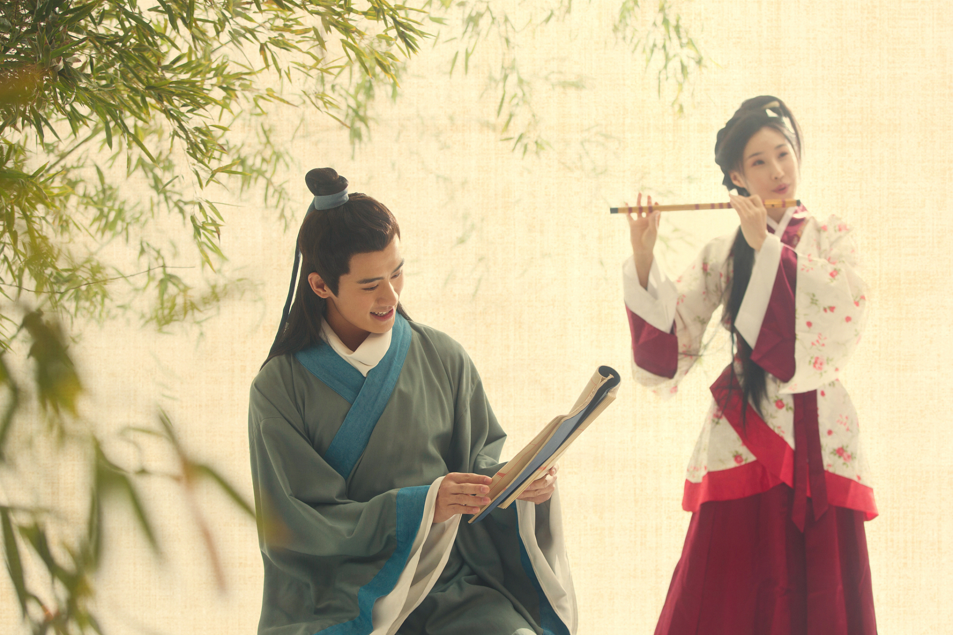 《才子佳人:柳永与李师师的千古绝恋》 在中国古代,有一位才子名叫