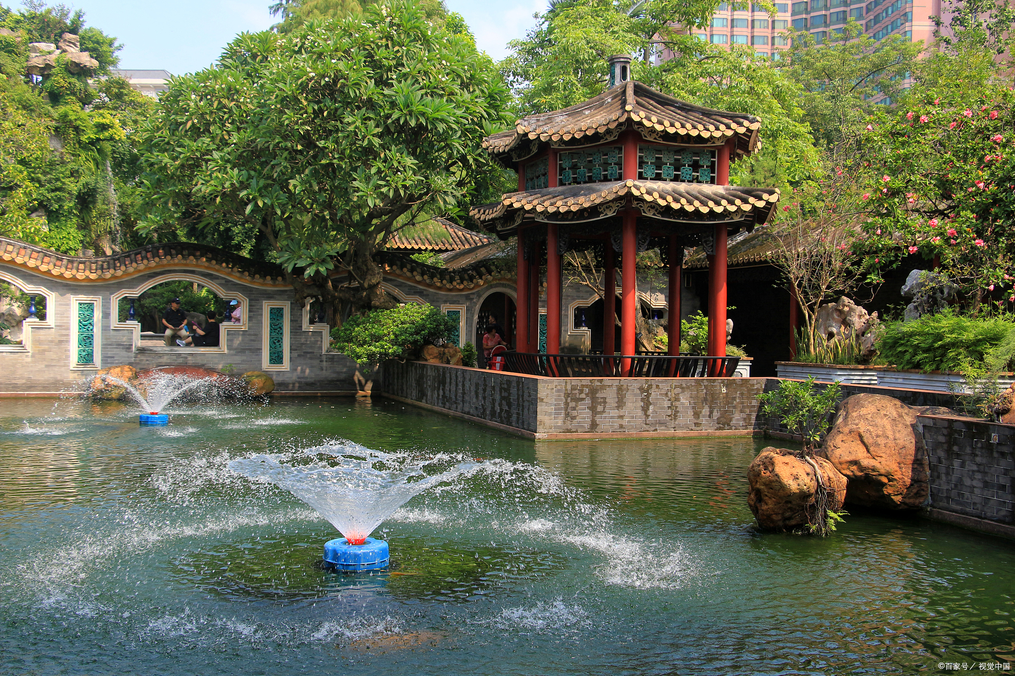 我们来到清晖园,这是一座始建于明代的古园林,也是广东四大名园之首