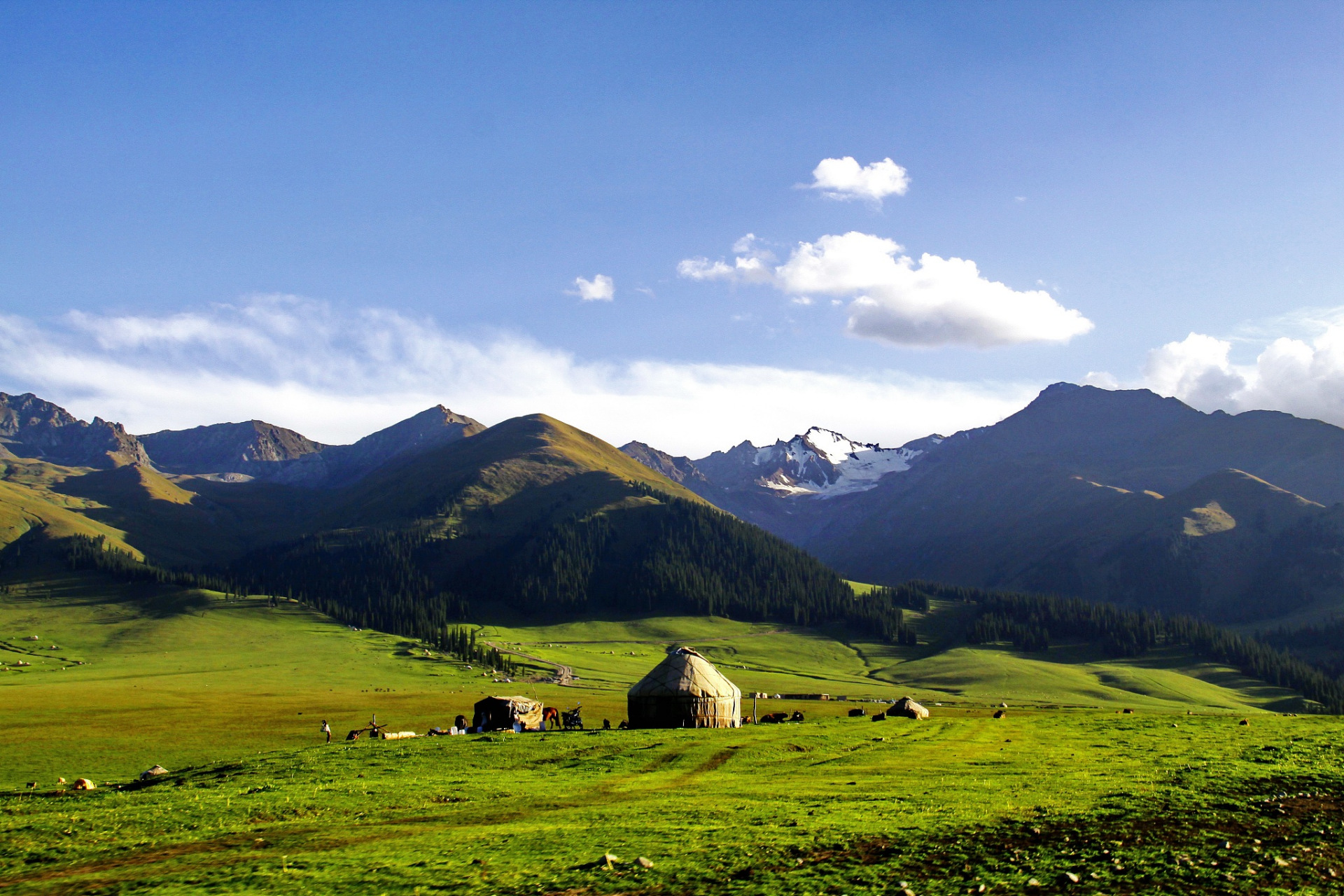 奇遇那拉提#那拉提天仙台是新疆一个著名的旅游景点,位于塔什库尔干
