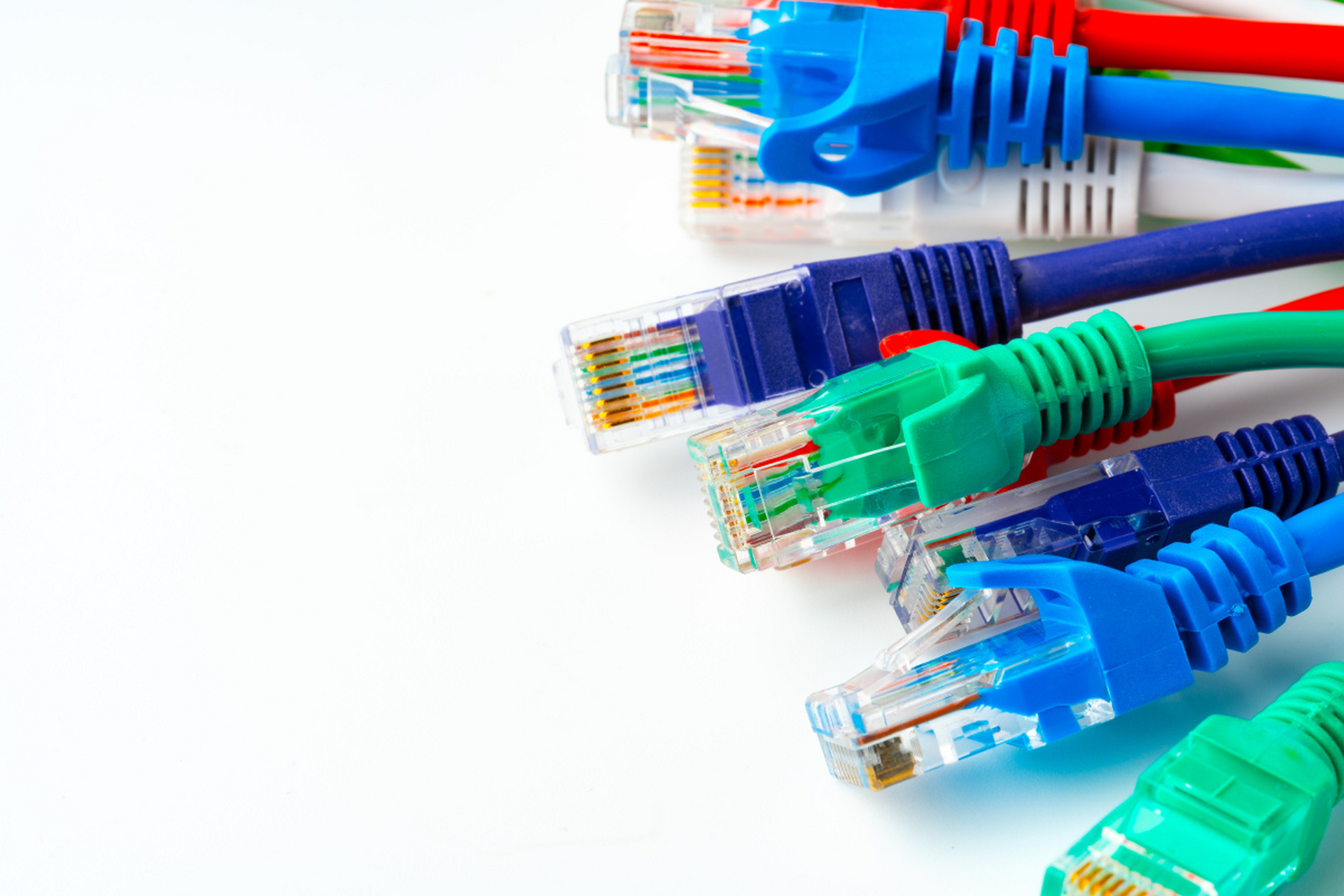 六类非屏蔽双绞线,按yd/t1019-200标准制造!