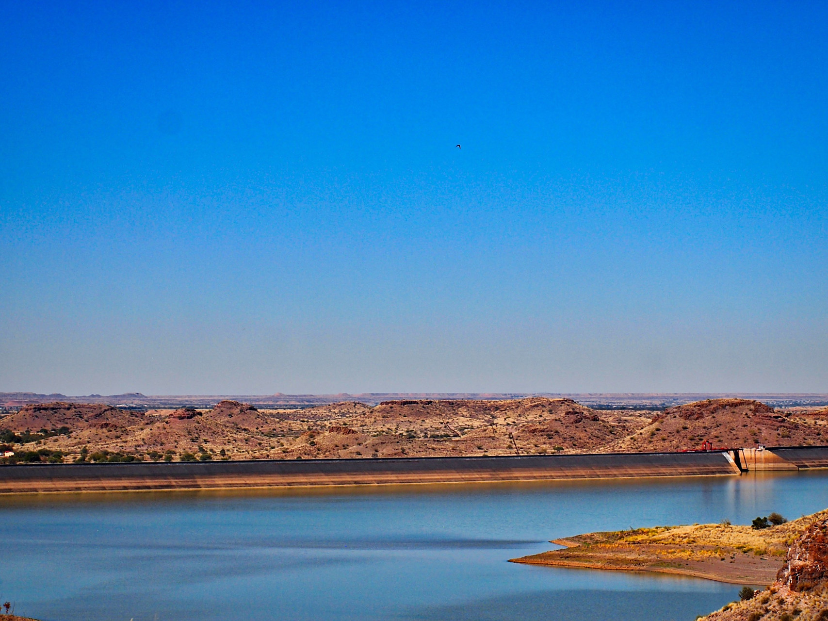 嬉行记# 敦煌党河水库,位于中国甘肃省敦煌市党河镇境内,其历史悠久