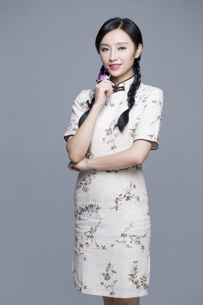 郑苹如和关露均为国民党女特工,分别负责暗杀和策反76号高层.