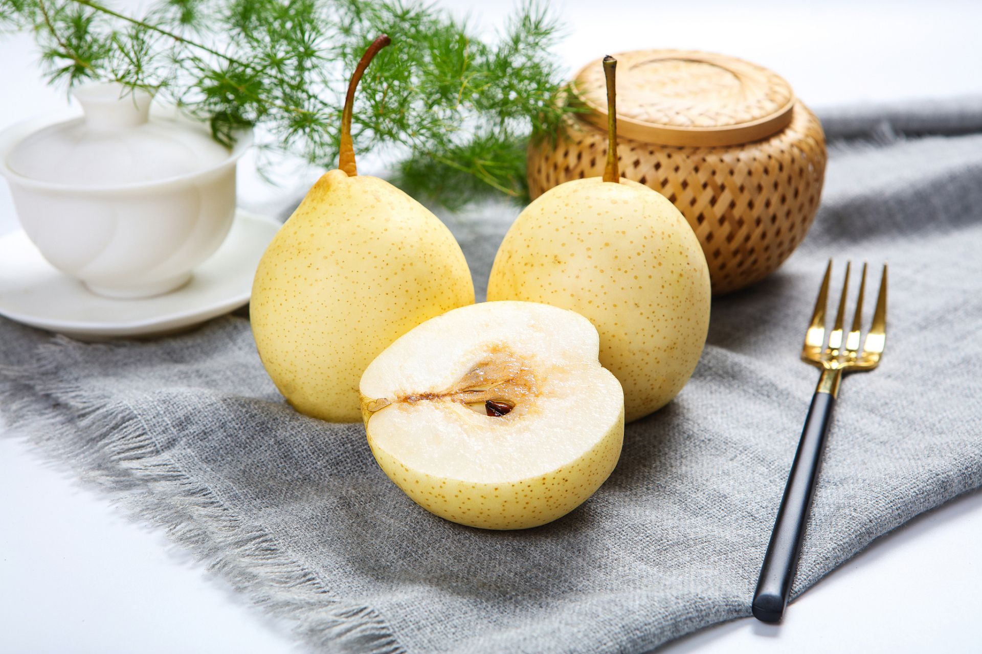 家乡特产-魏县鸭梨,让我们感受到家的味道和家乡的人文历史,更贴近于