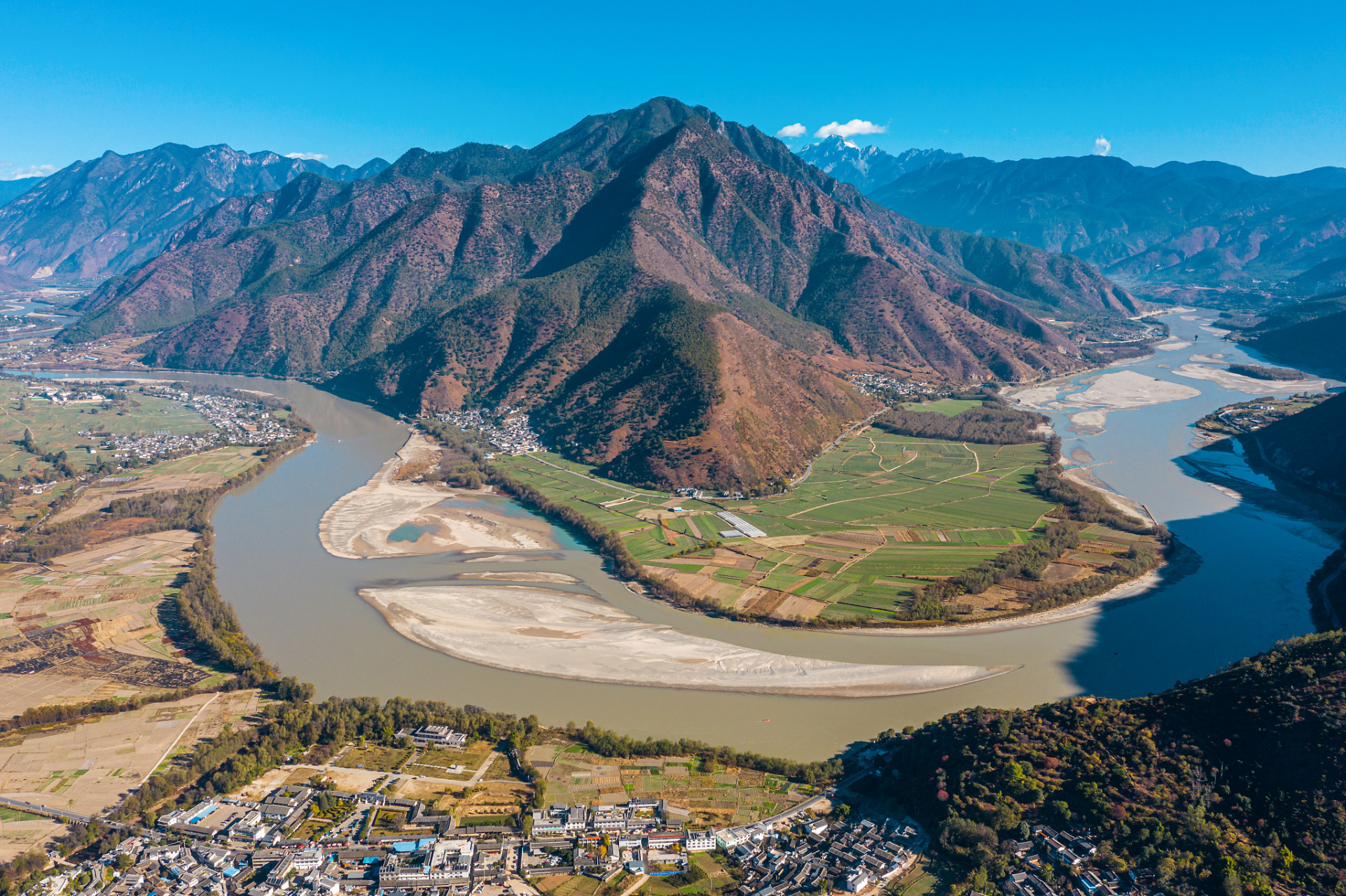 长江第一湾是探秘和