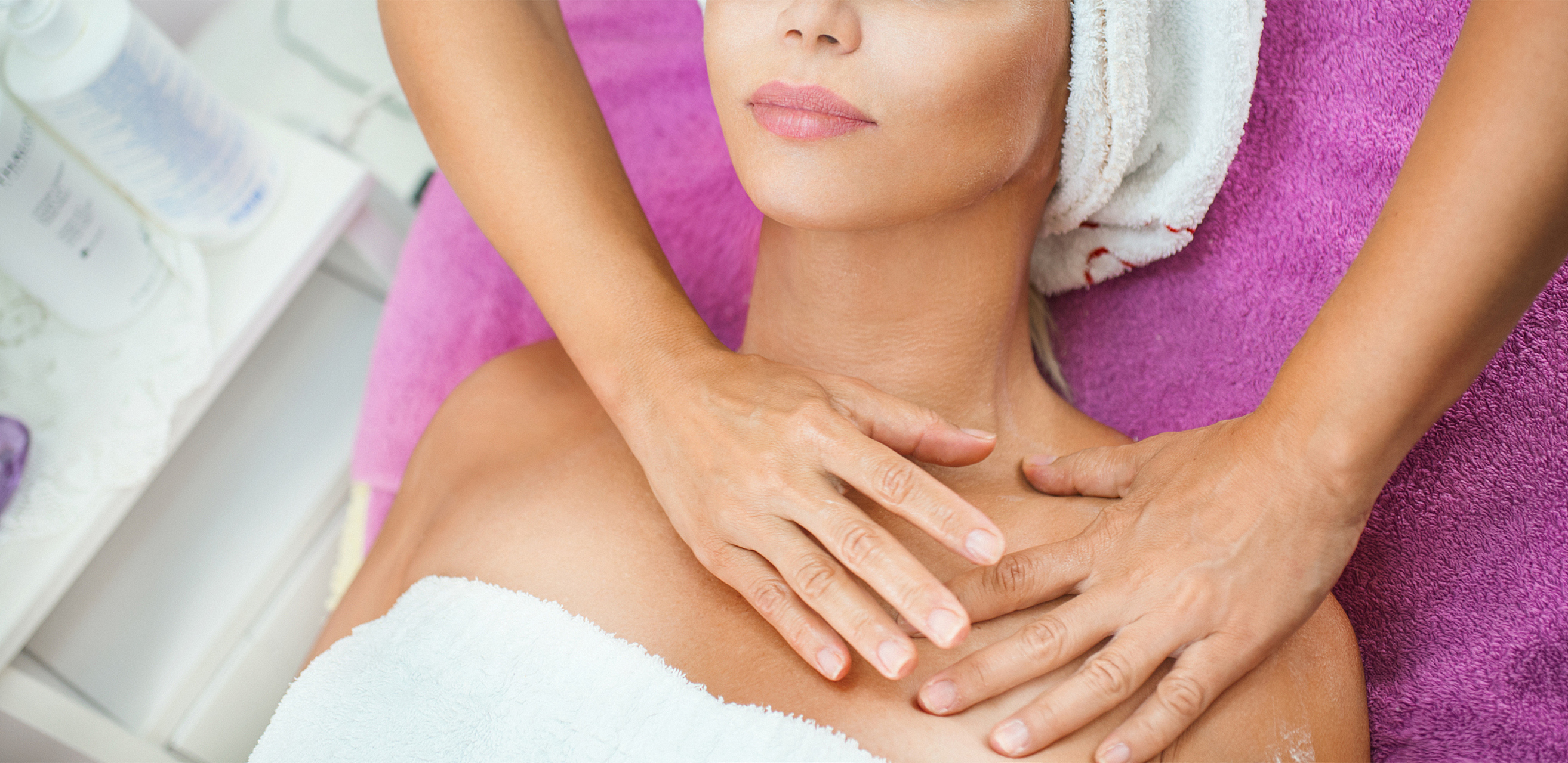 但是要注意别乱用各种丰胸精油,见效越快的,越有可能加了各种激素