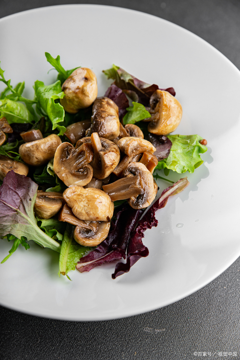 海虹是什么海鲜: 海虹,学名贻贝,也被称作青口,是一种双壳类软体动物