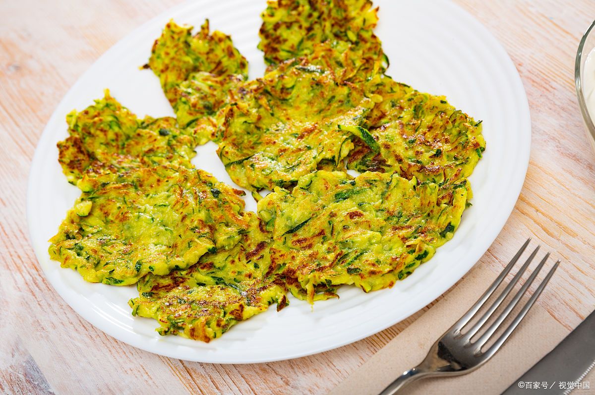 香椿鸡蛋饼的做法