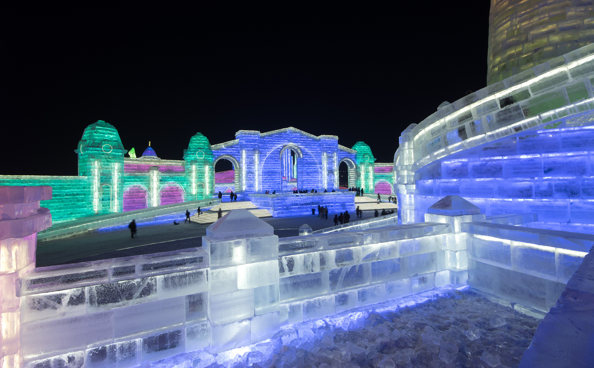 白山市飞宇冰雪世界图片