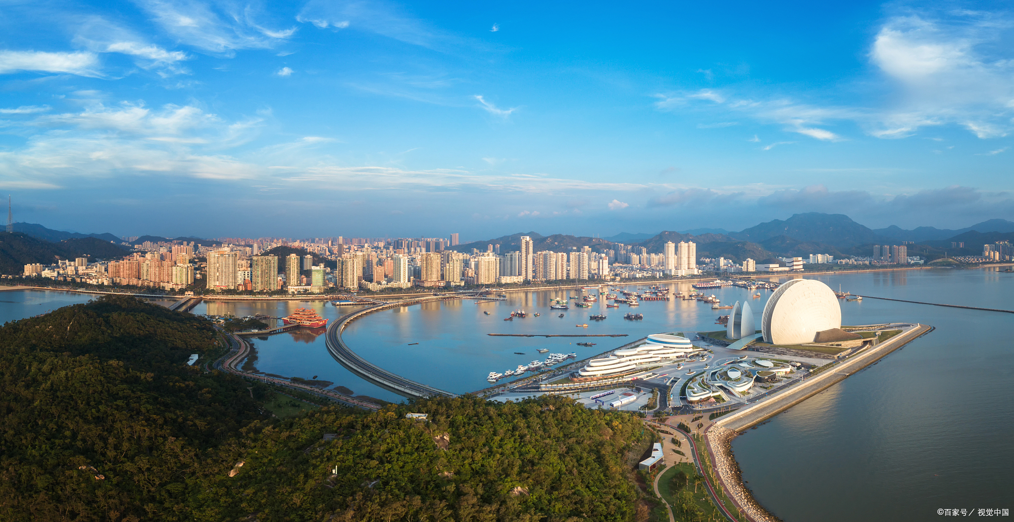 首先,珠海的海岸线长达146公里,处处可见优美的海景.