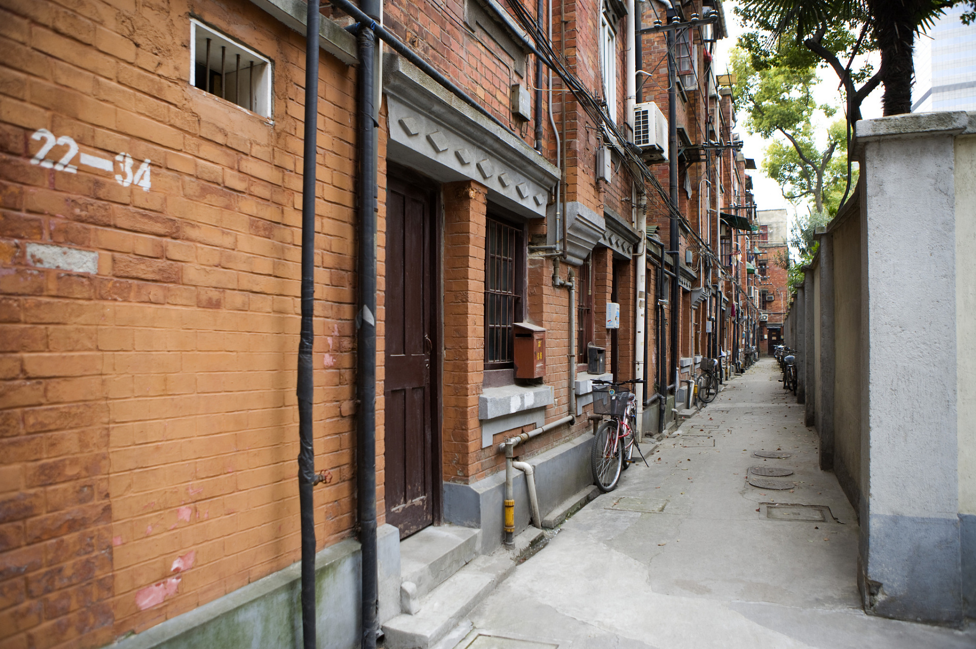 嬉行记# 上海绍兴路是上海市黄浦区的一条具有悠久历史的街道,其永创