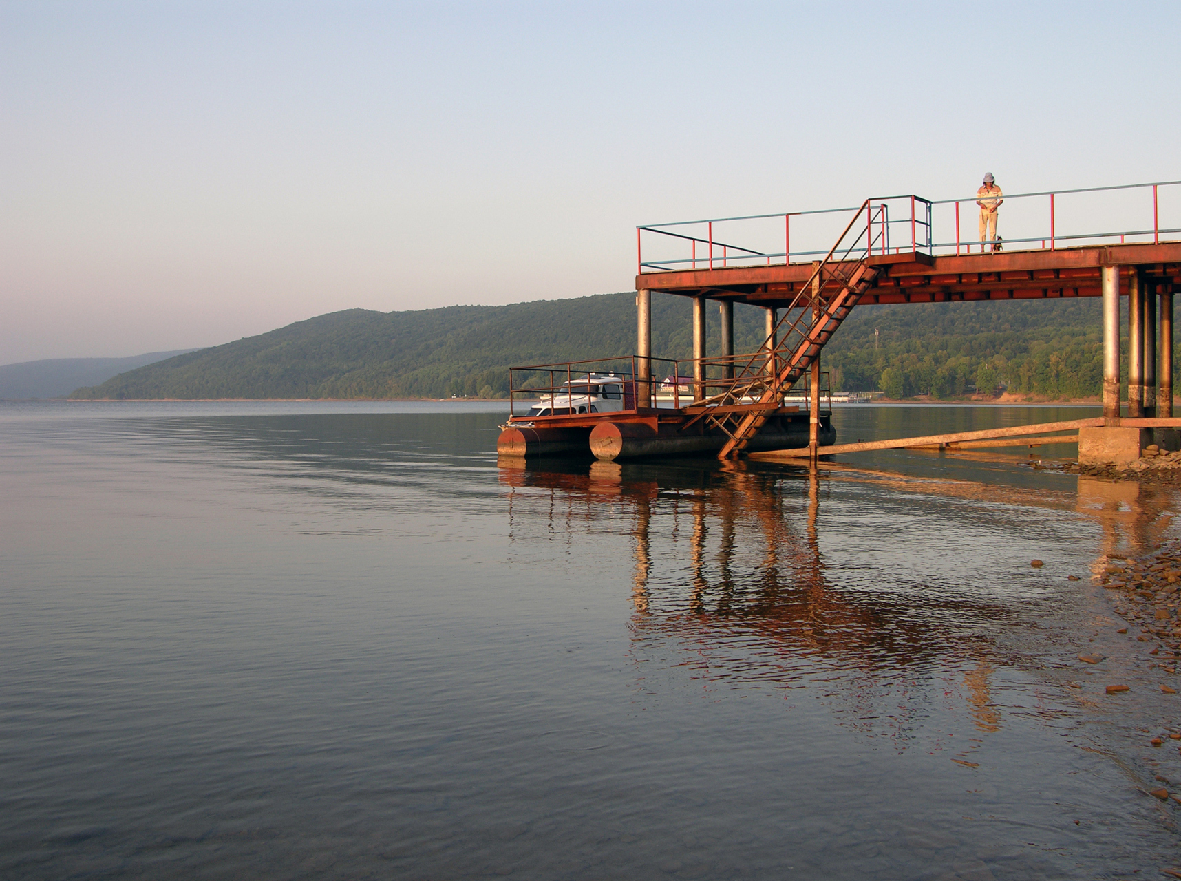 荆门漳河风景区一日游攻略:早上7点抵达景区,乘坐观光车游览核心景区