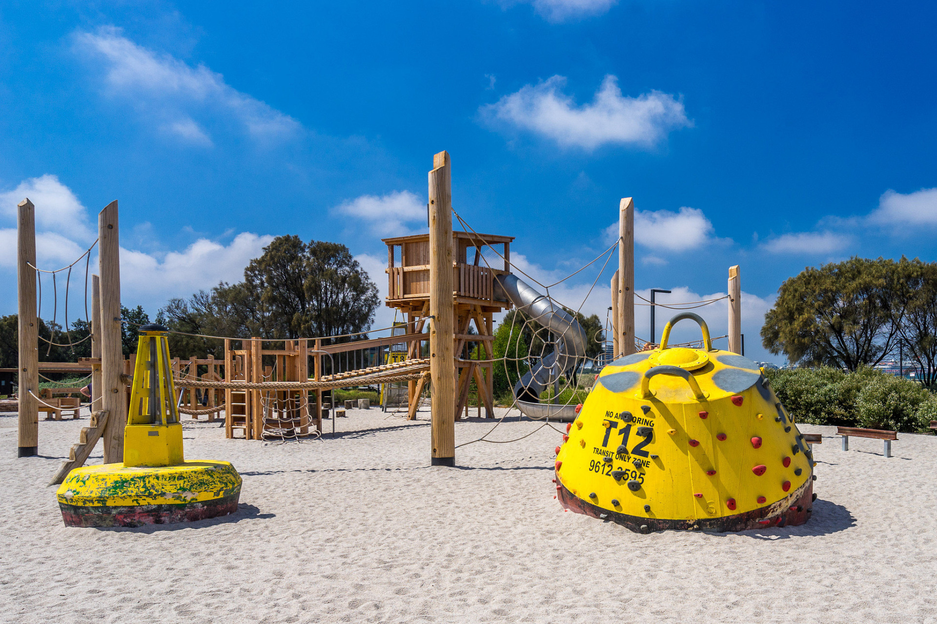 杭州长乔亲子乐园,坐落在长乔极地海洋公园景区旁,是一个令人兴奋的