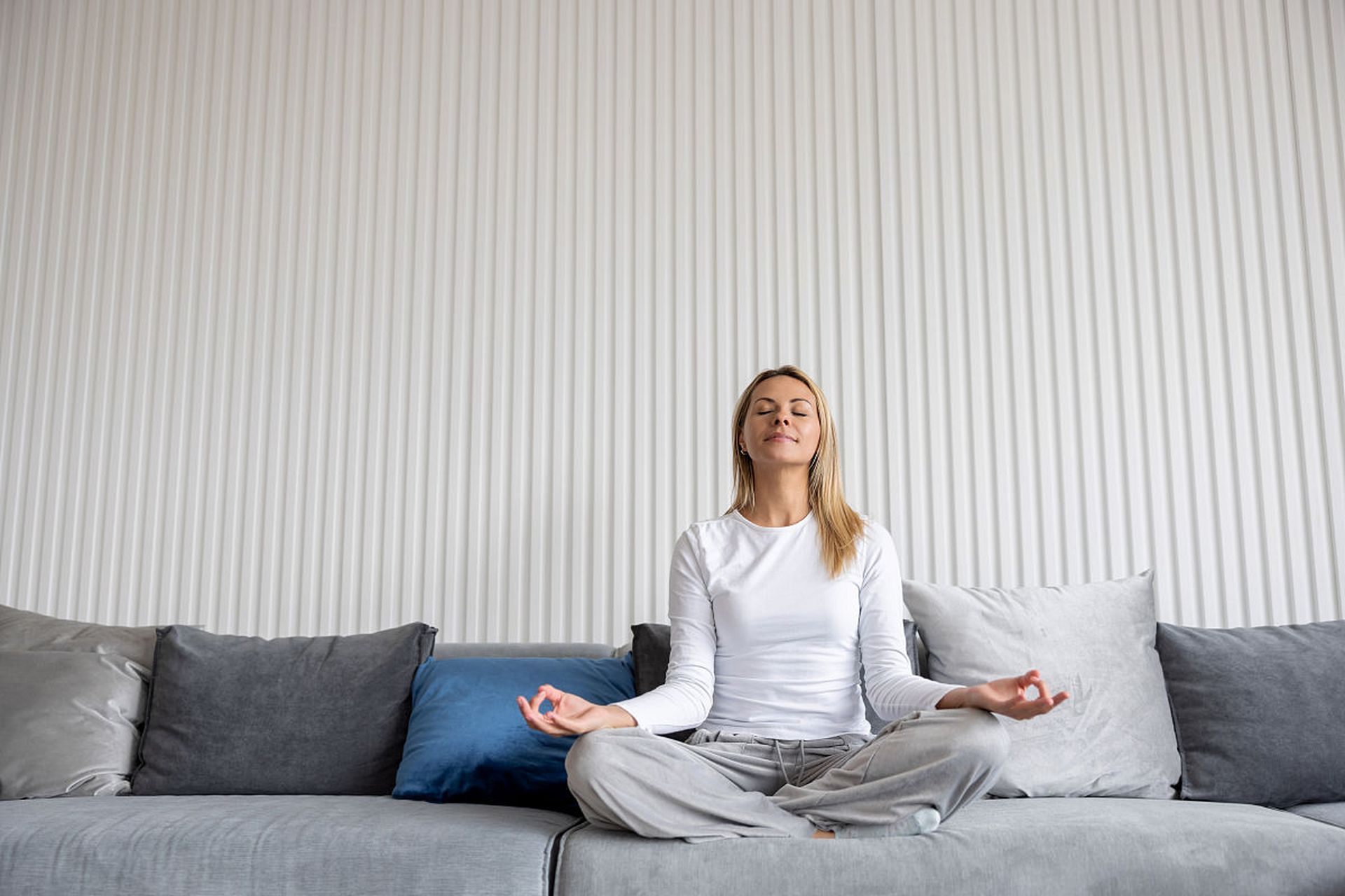 健康经验笔记# #自然疗养#   【静坐冥想,打开自己的供暖,身心暖融