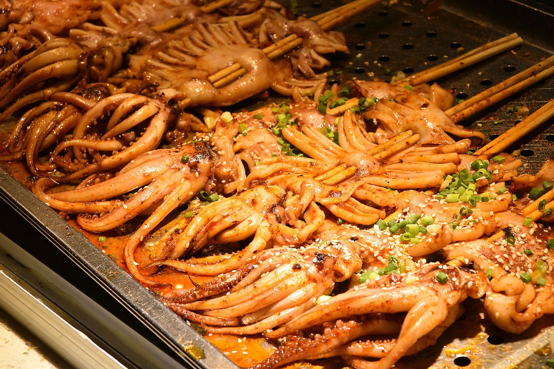 【网红菜——铁板鱿鱼,夜市摆摊招牌菜,配方精准,摊前排长队的小秘密