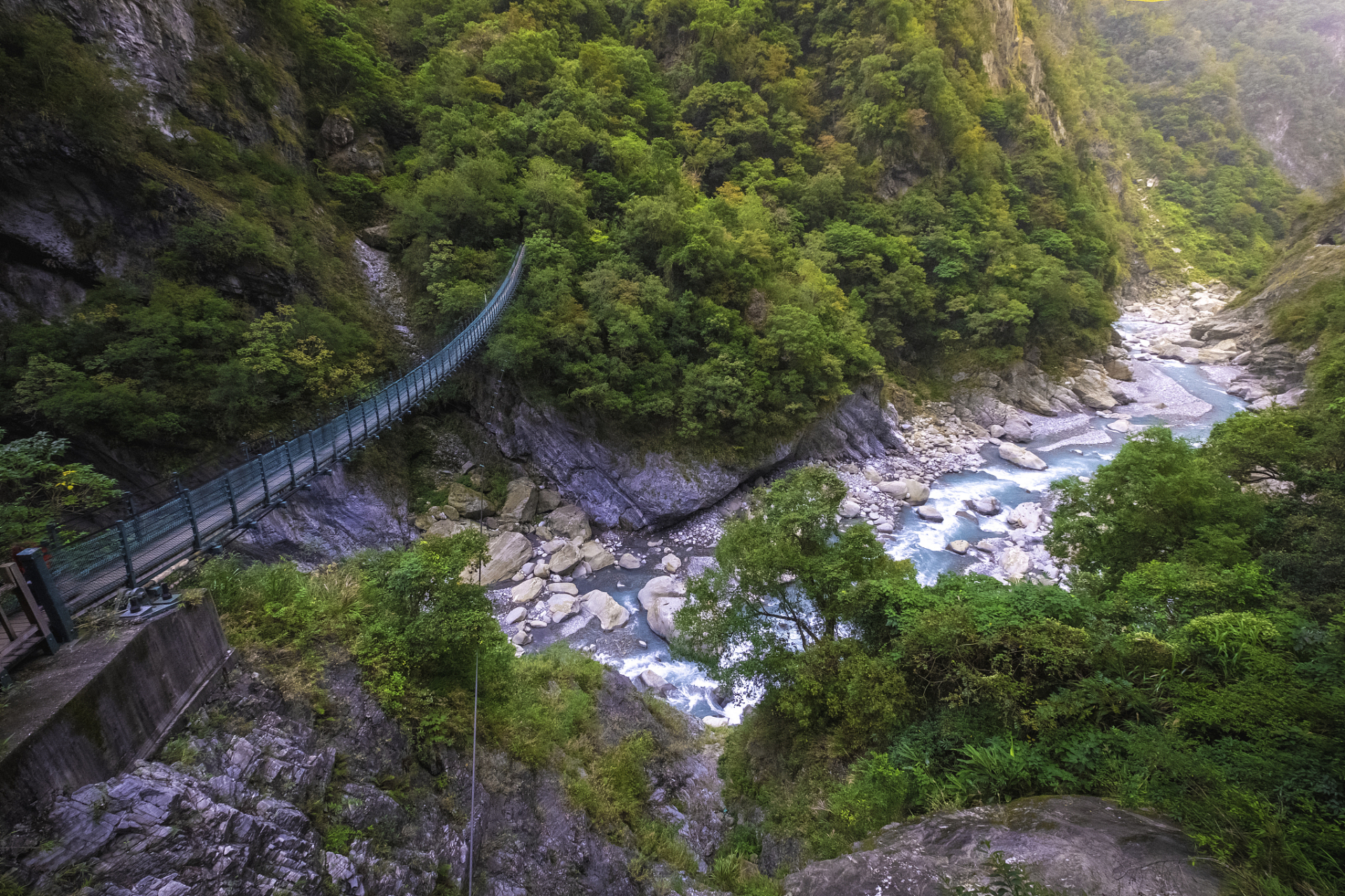 探秘浙江之心,安吉浙北大峡谷,唤醒你的探险之梦!