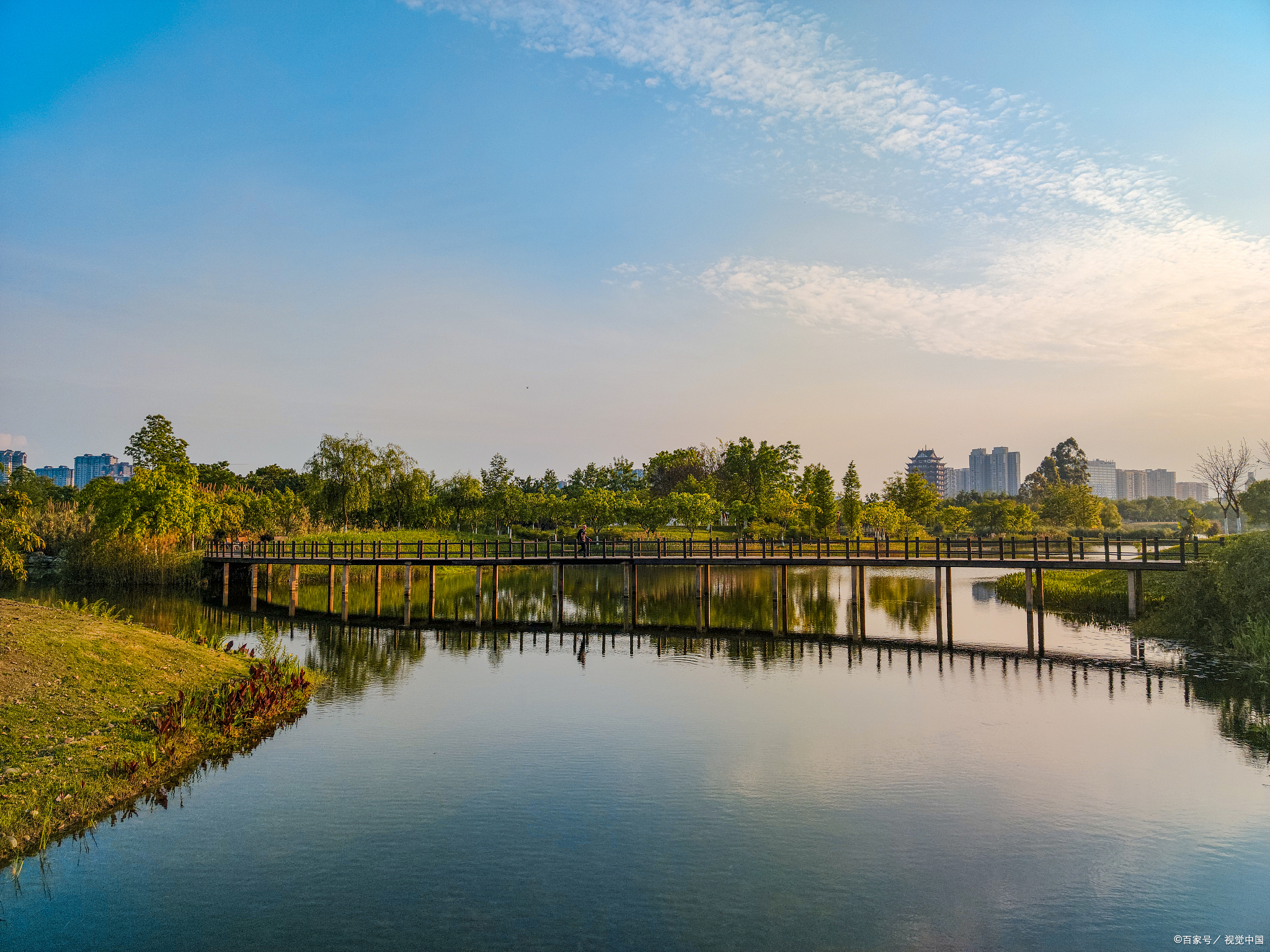 湖光山色,凤凰翱翔——成都凤凰湖旅游景区探秘