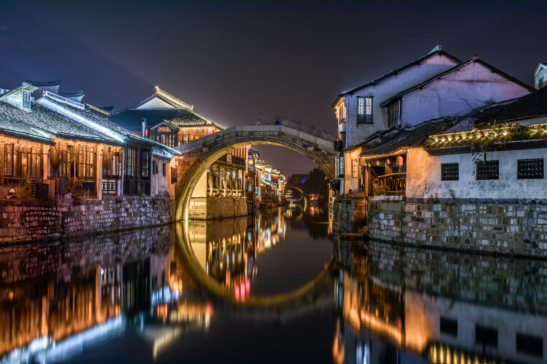 浙江南浔古镇一日游攻略  一,目的地介绍:  南浔古镇,位于浙江省湖州