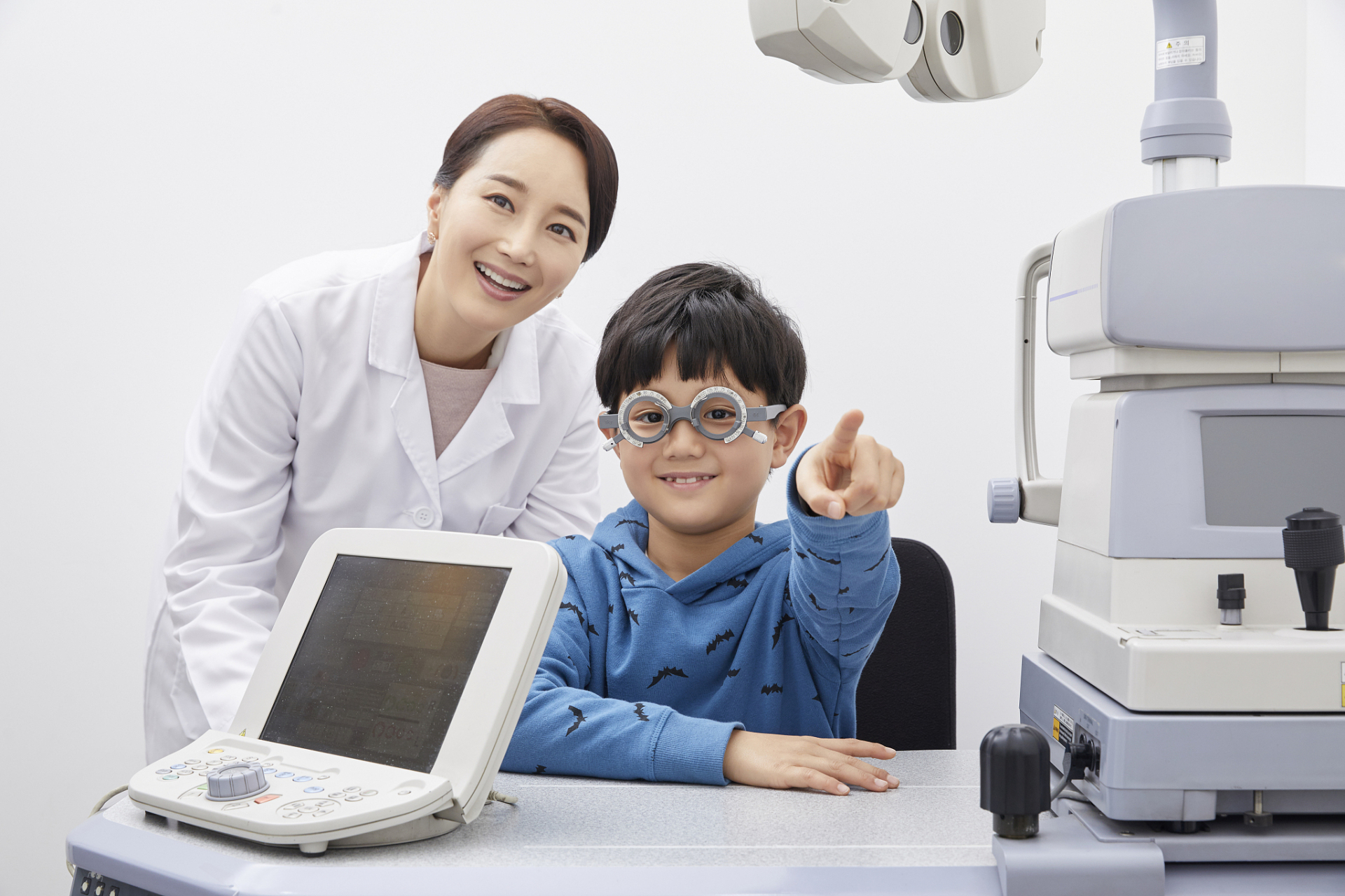 儿童验光时,根据具体情况,有时需要进行散瞳.