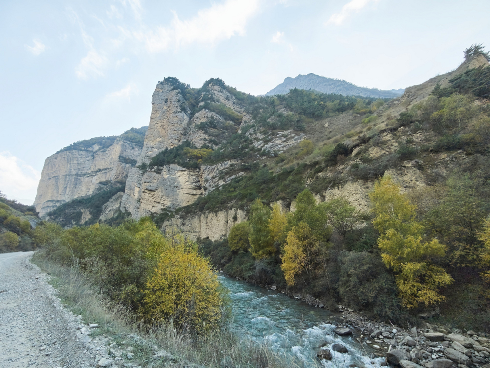 长治大峡谷藏有太行山的风光瑰宝,人文历史的深厚底蕴和独特地方风情.