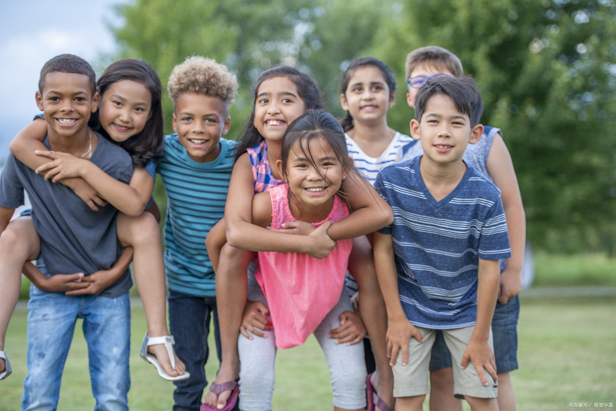 亲情永恒,兄弟姐妹关系的五大变化迹象