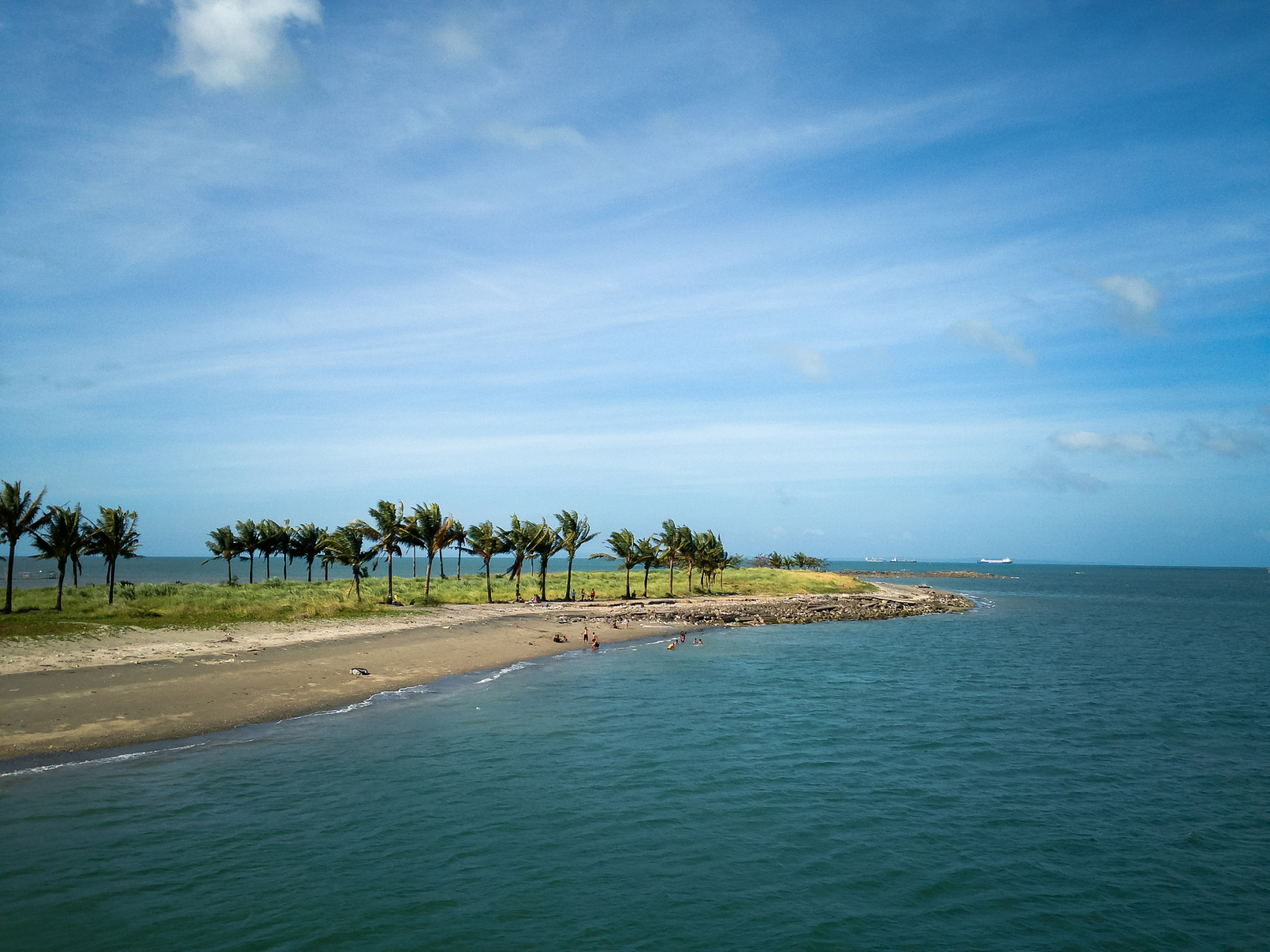 晒出上学时的你# 90湛江海陵岛旅游攻略来啦!