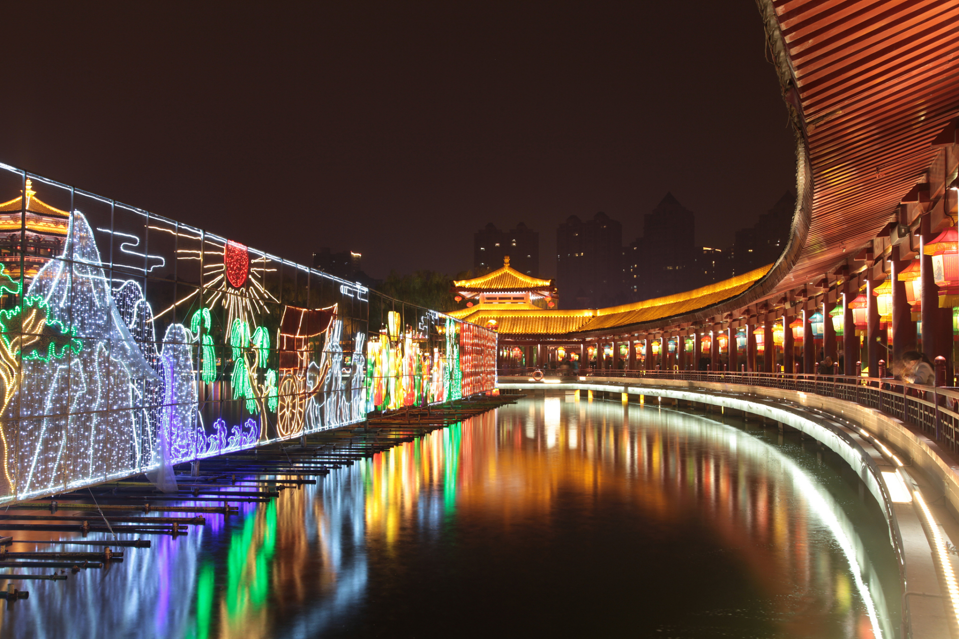 快快收藏起来,找一个夜晚去探索洛阳的美丽吧!