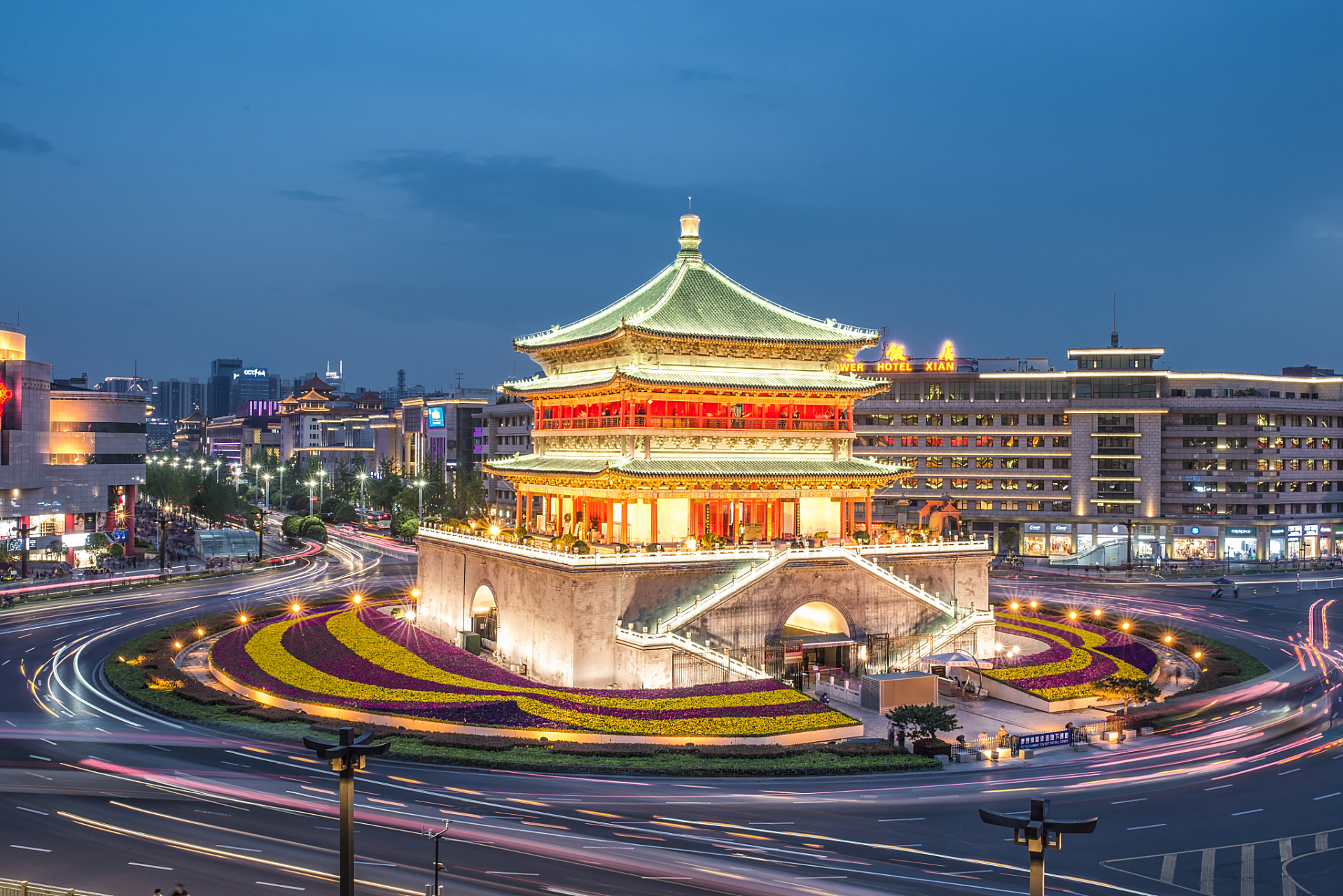 西安回民街美食# 在中国的历史文化名城西安,有一条著名的回民街