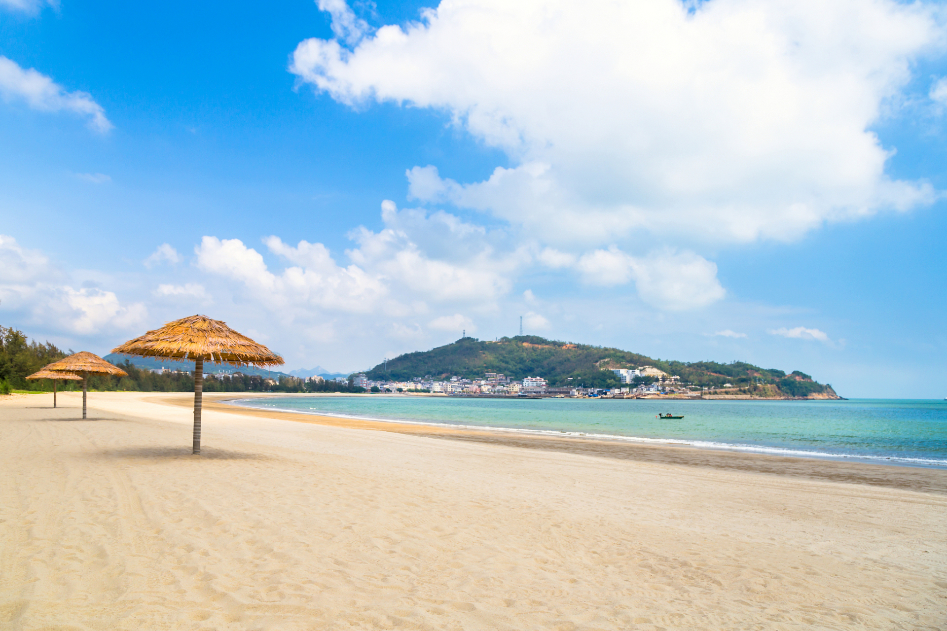 惠东十里银滩的美丽不仅仅是风景如画,还有着丰富的度假体验