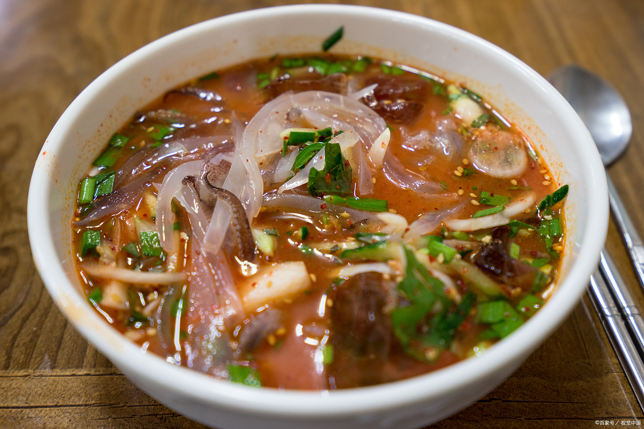 西安春发生:百年老字号,养生美食,粉汤羊血,适合口味淡的人