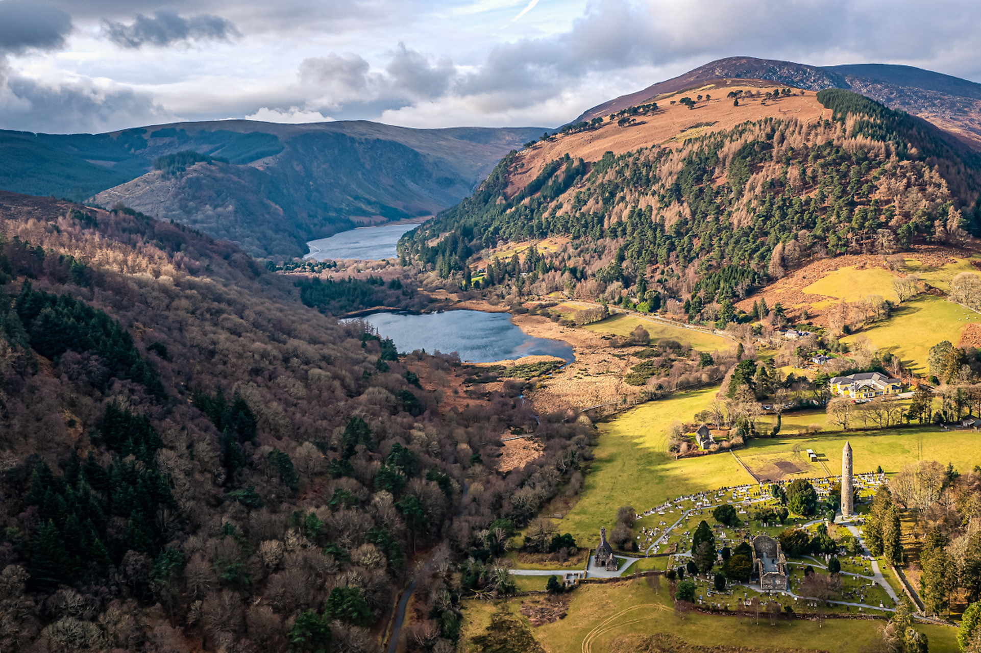 威克洛是爱尔兰的隐藏宝藏,拥有美丽的自然风光和丰富的文化遗产.