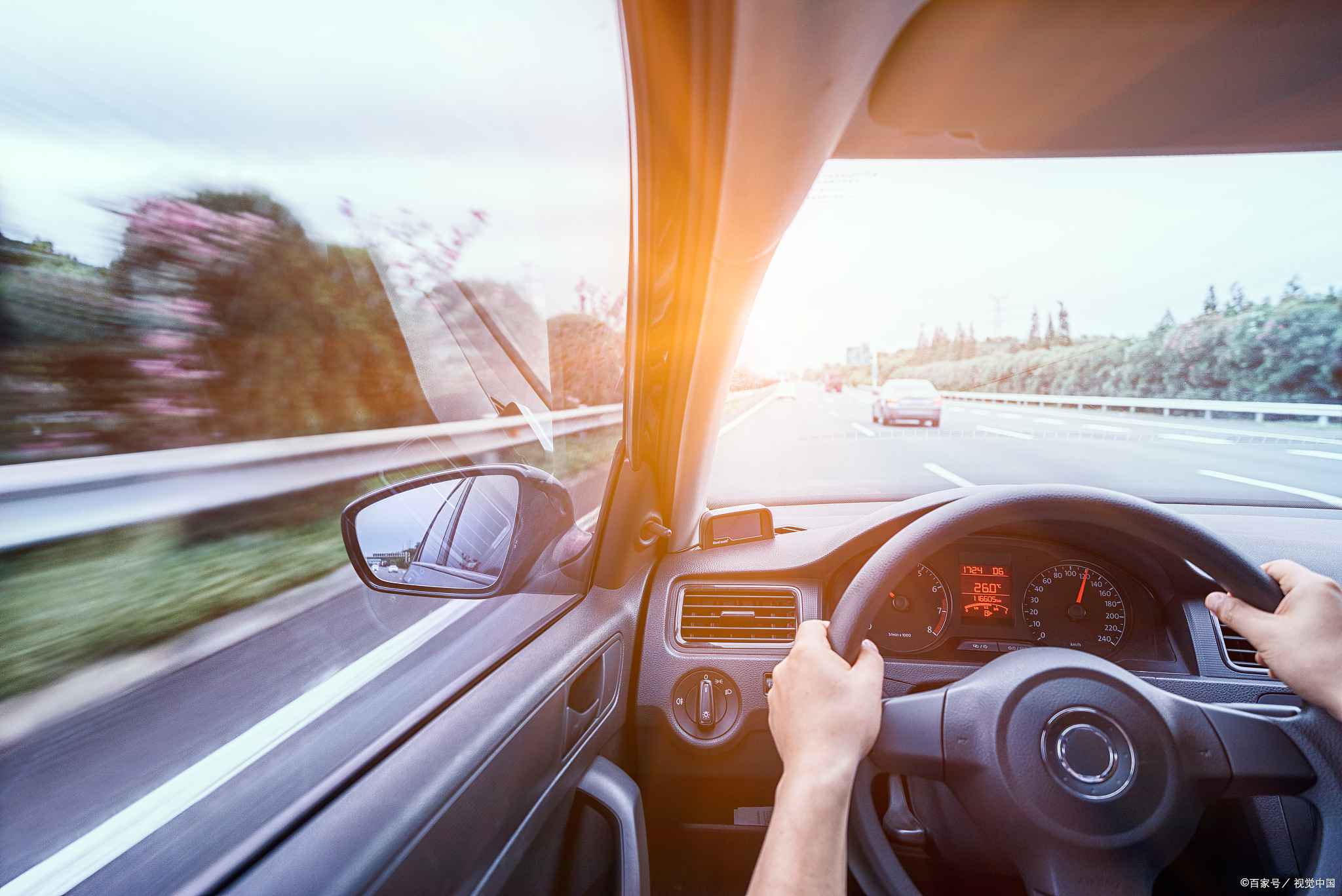 新手上高速比较担心,电子眼是否会查?其实,大可不必担心.