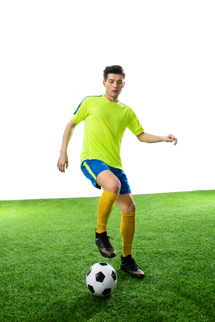 足球运动员平时应该多补充哪些营养?