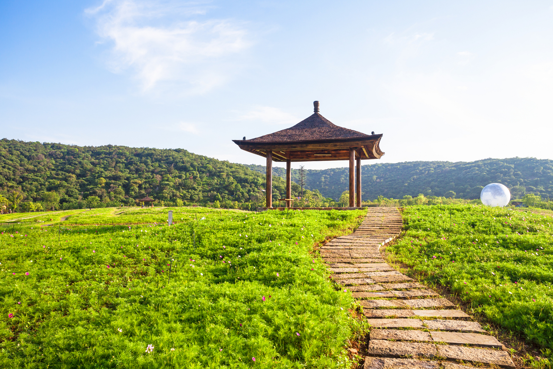 位于湖北省黄石市南部山区的黄坪山生态旅游区,这里是一个充满自然
