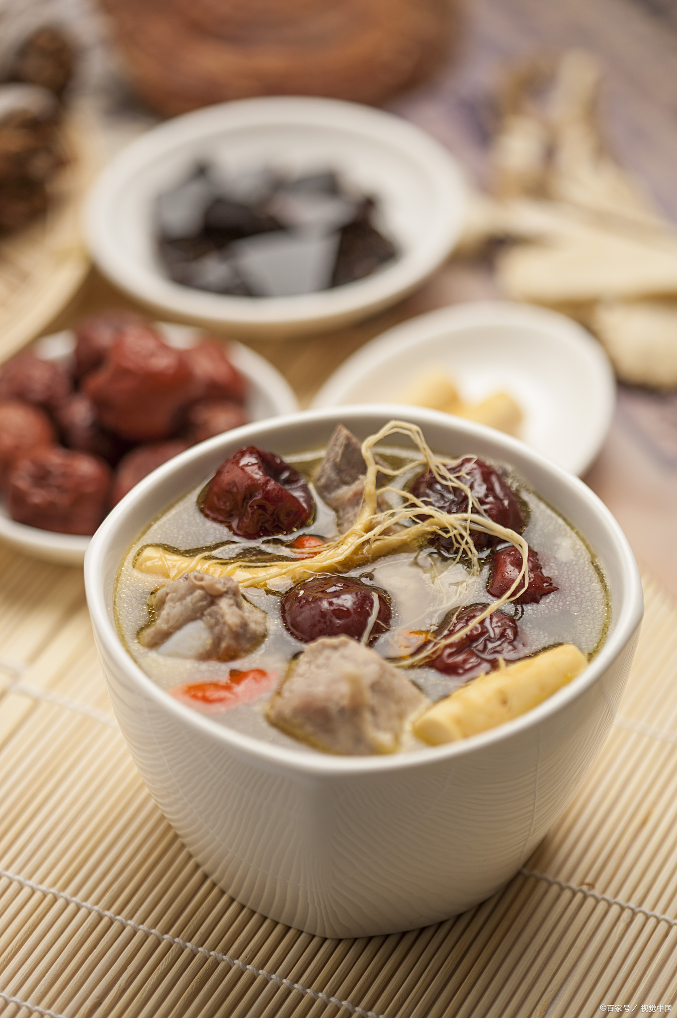 一碗四味汤,挖掉体内深层痰湿,改善结节肌瘤体质  女性朋友们,为什么