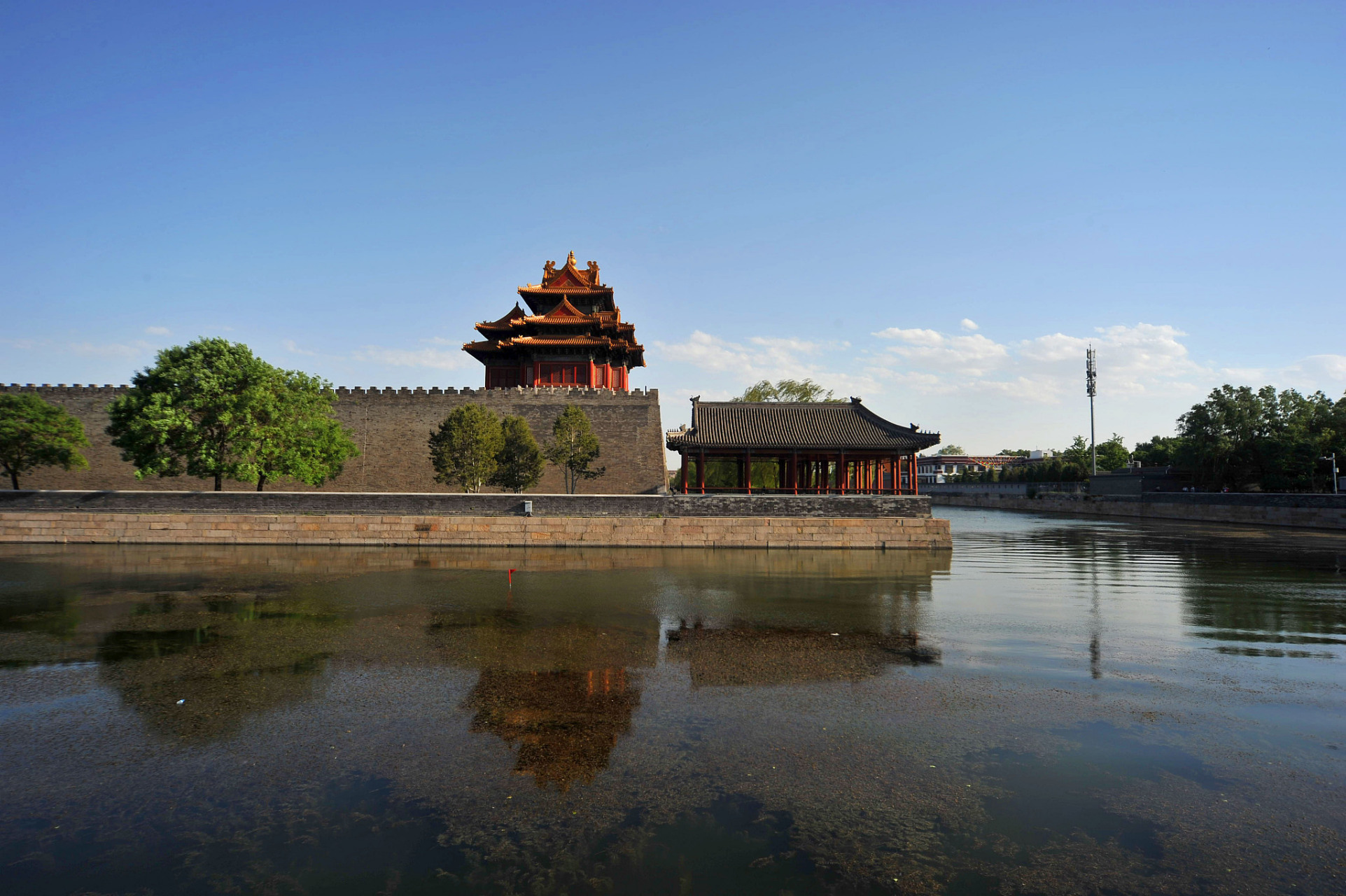 广府古城,亦被尊称为永年古城,它的名字背后蕴藏着深厚的历史底蕴.