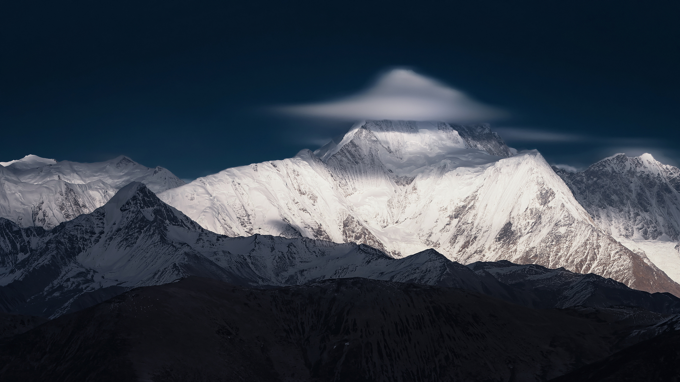 贡嘎山,为横断山系大雪山主峰,被当地人称为木雅贡嘎